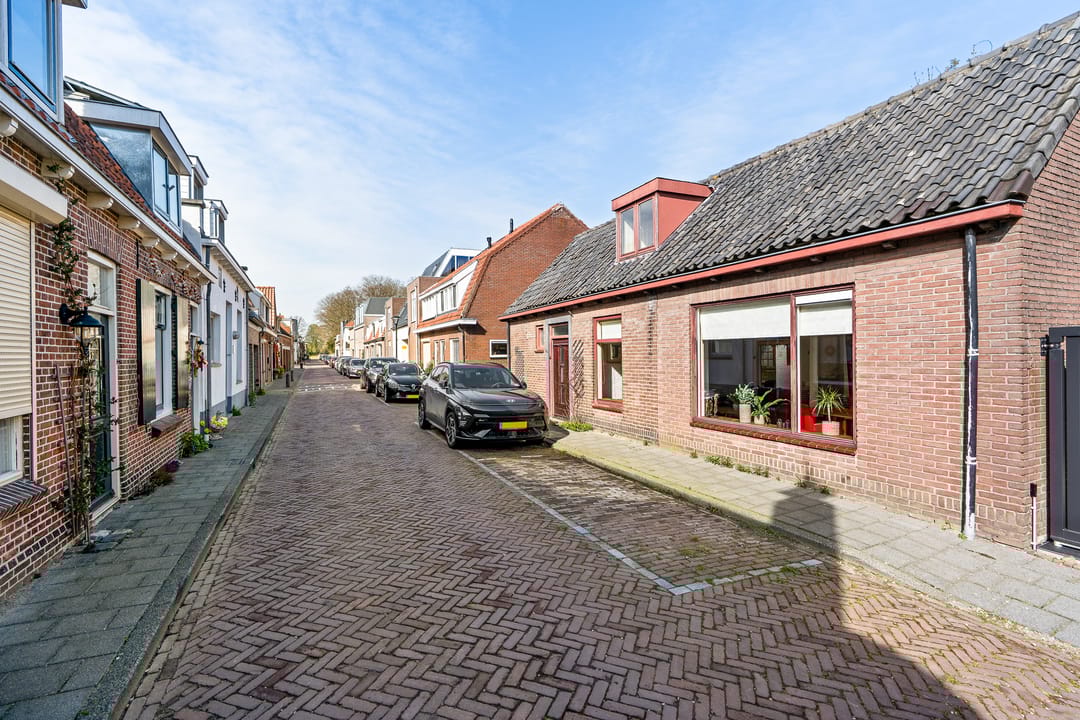 Foto 28 van Brederodestraat 48