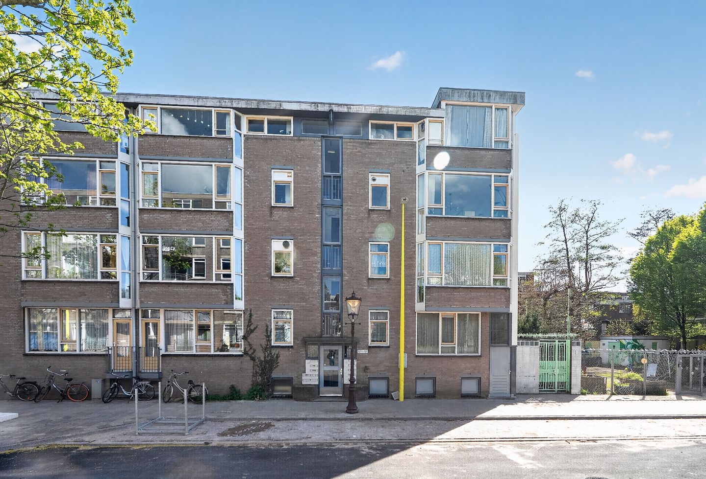 Photo 25 of Pieter Nieuwlandstraat 18-C