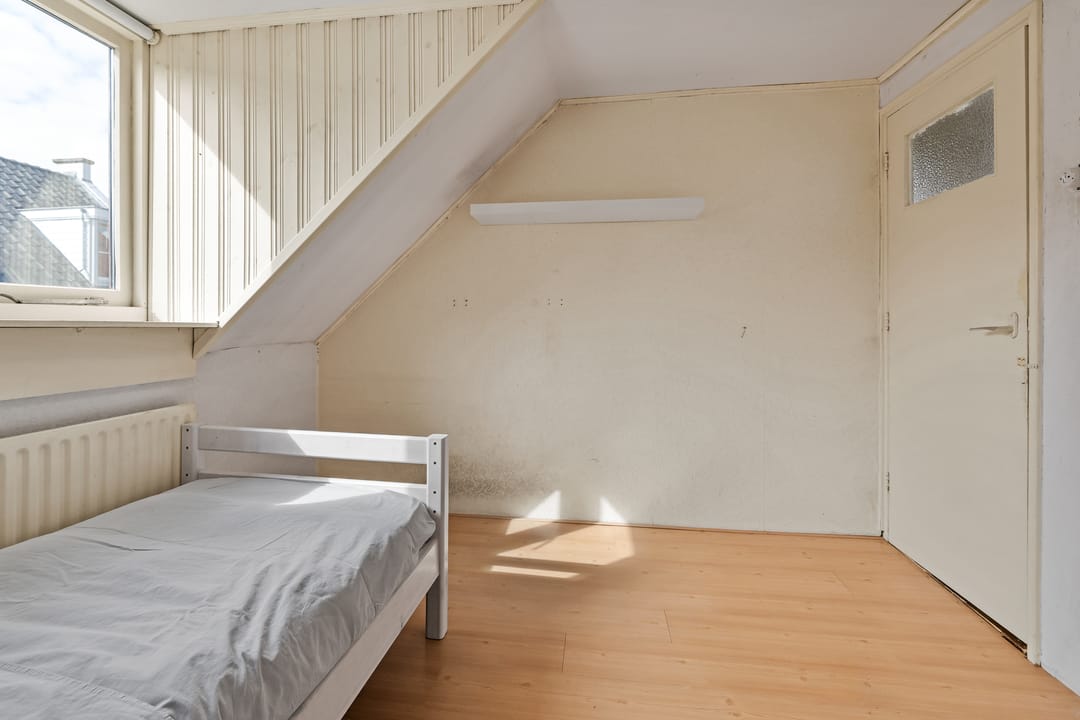 Foto 16 van Brederodestraat 48