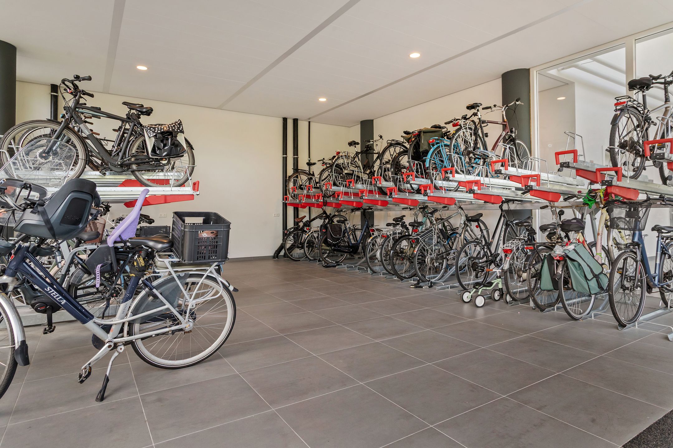 Foto 30 van Willem Frederik Hermansstraat 388