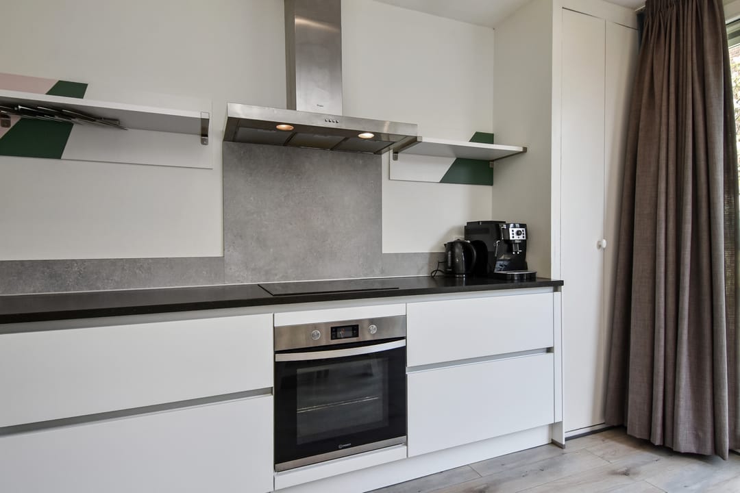 Spacious 8-room family home with flexible living options in Oud Loosduinen — 17