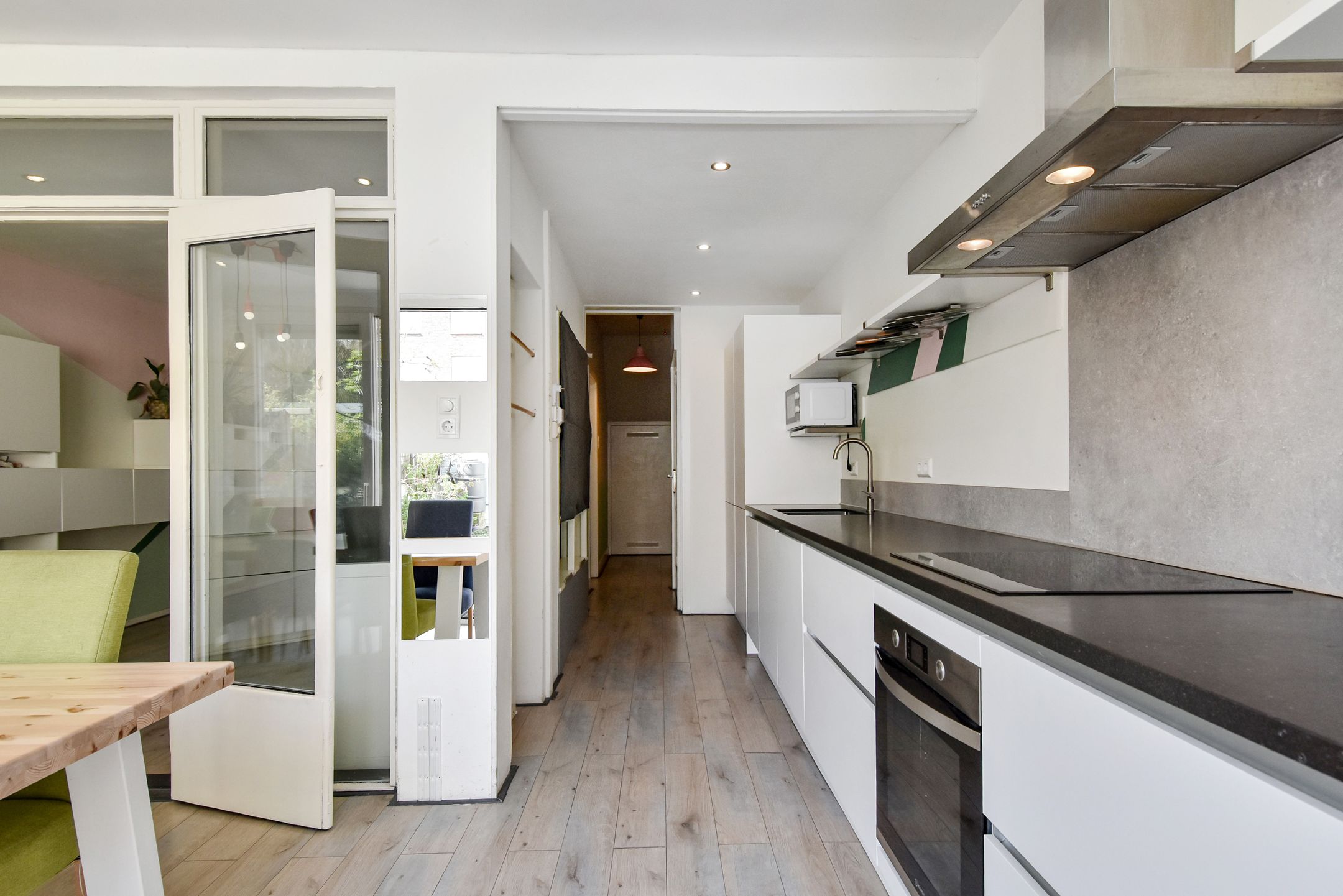 Spacious 8-room family home with flexible living options in Oud Loosduinen — 18