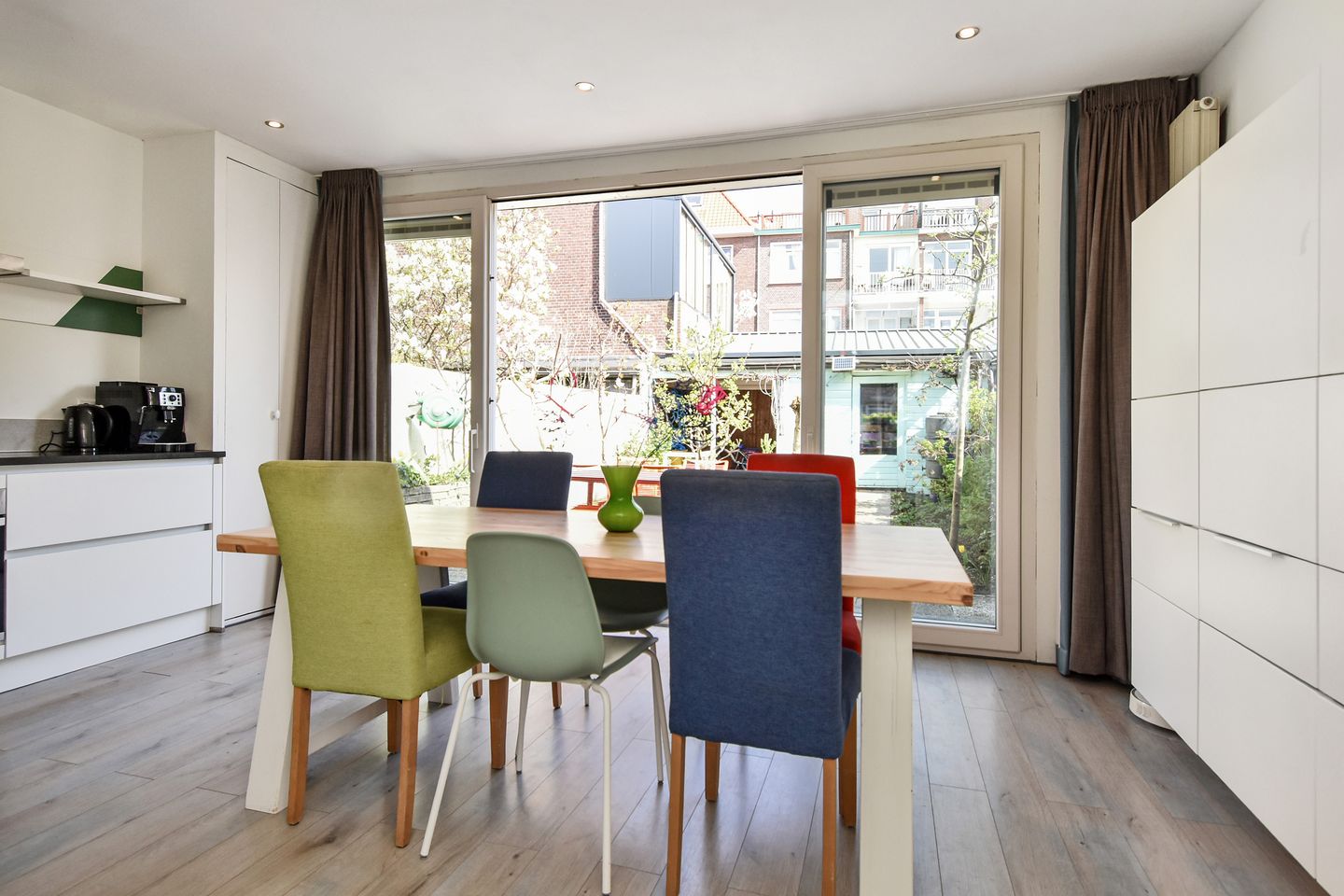 Spacious 8-room family home with flexible living options in Oud Loosduinen — 20