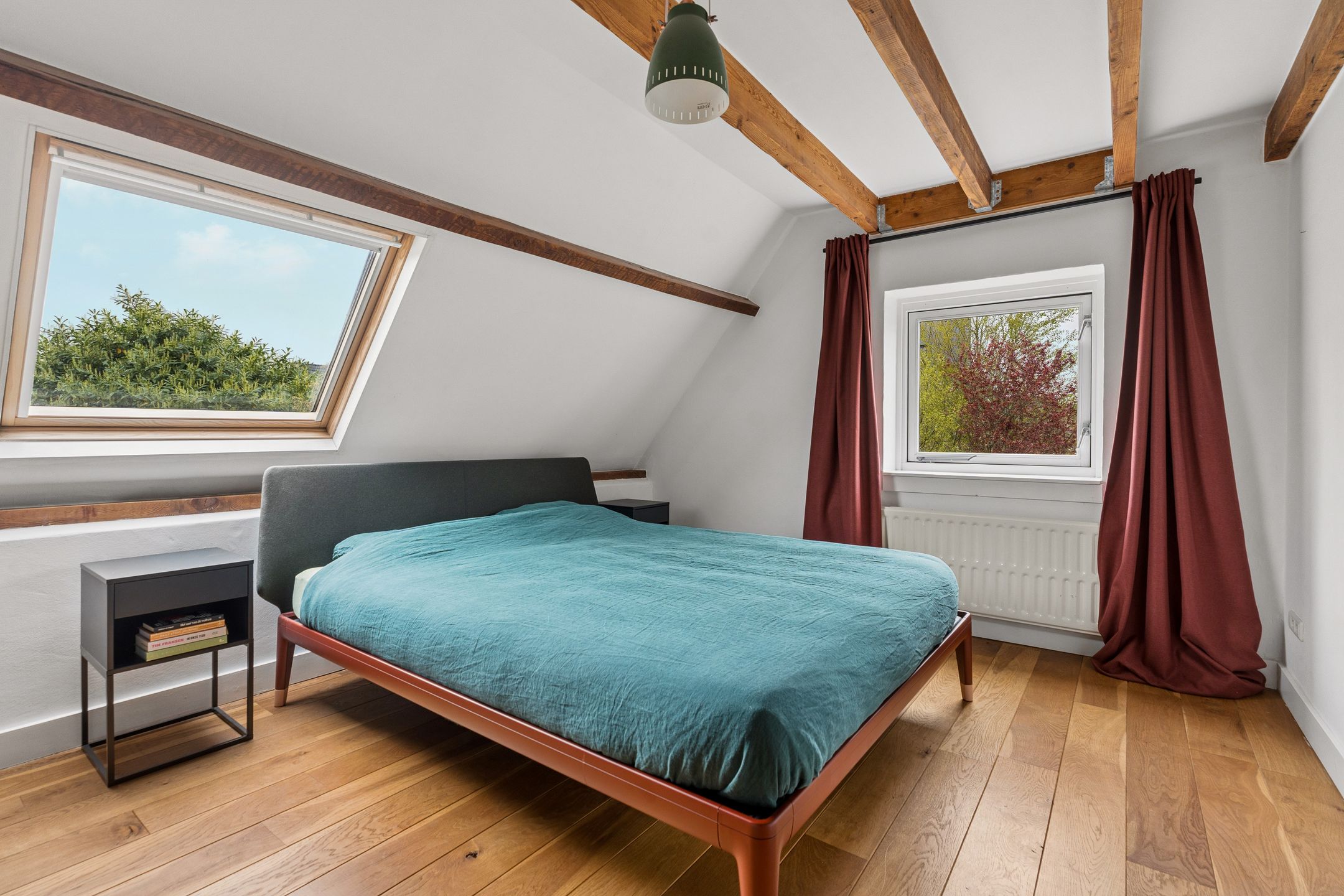 Luxuriously Renovated Semi-Detached Home with Studio and Greenhouse on Spacious 1,400m² Plot in Lent — 27