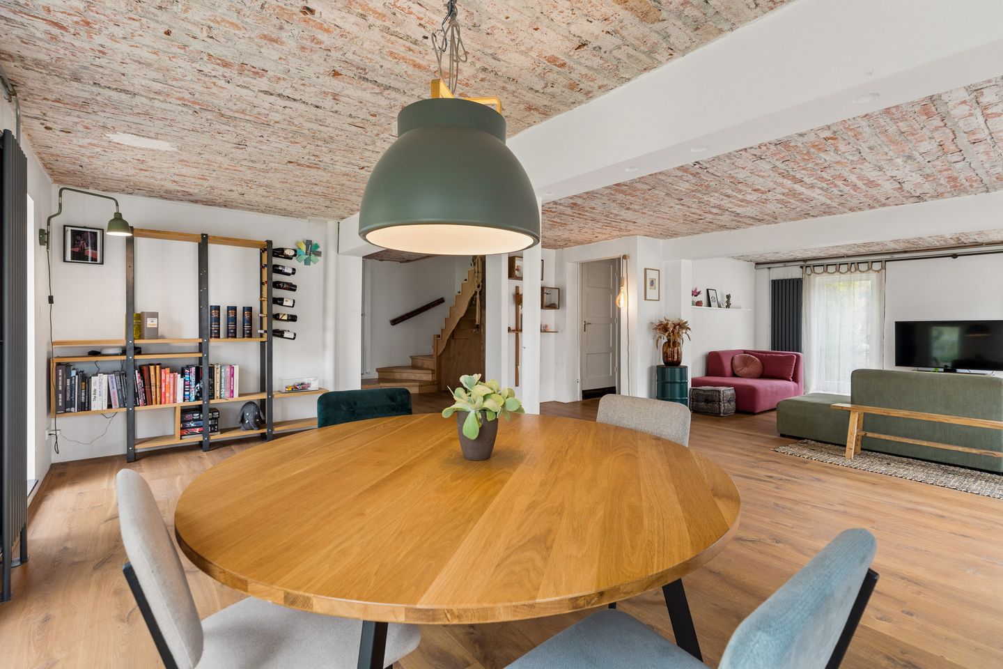 Luxuriously Renovated Semi-Detached Home with Studio and Greenhouse on Spacious 1,400m² Plot in Lent — 20