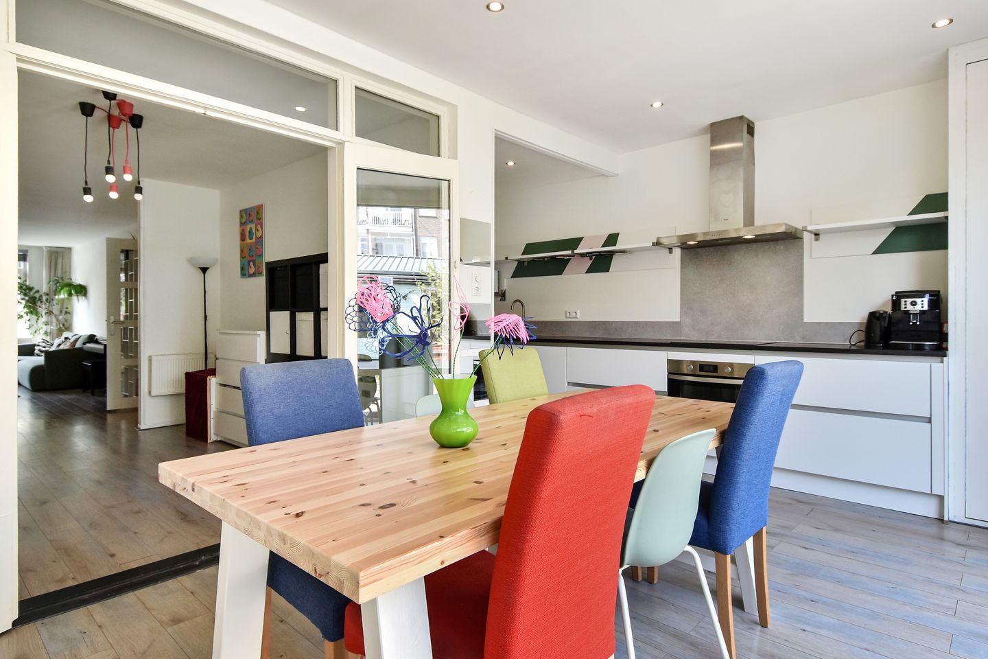 Spacious 8-room family home with flexible living options in Oud Loosduinen — 19