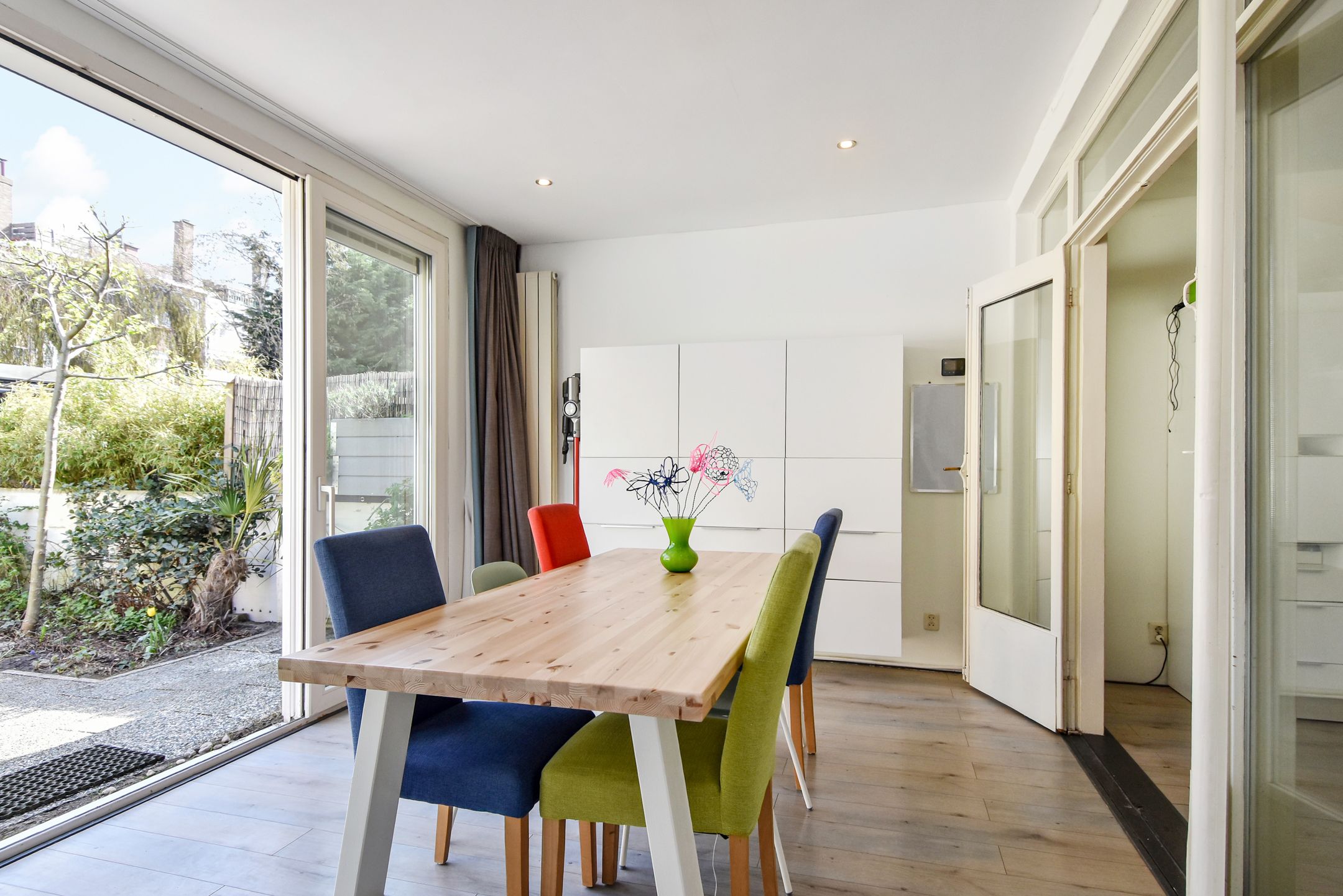 Spacious 8-room family home with flexible living options in Oud Loosduinen — 21