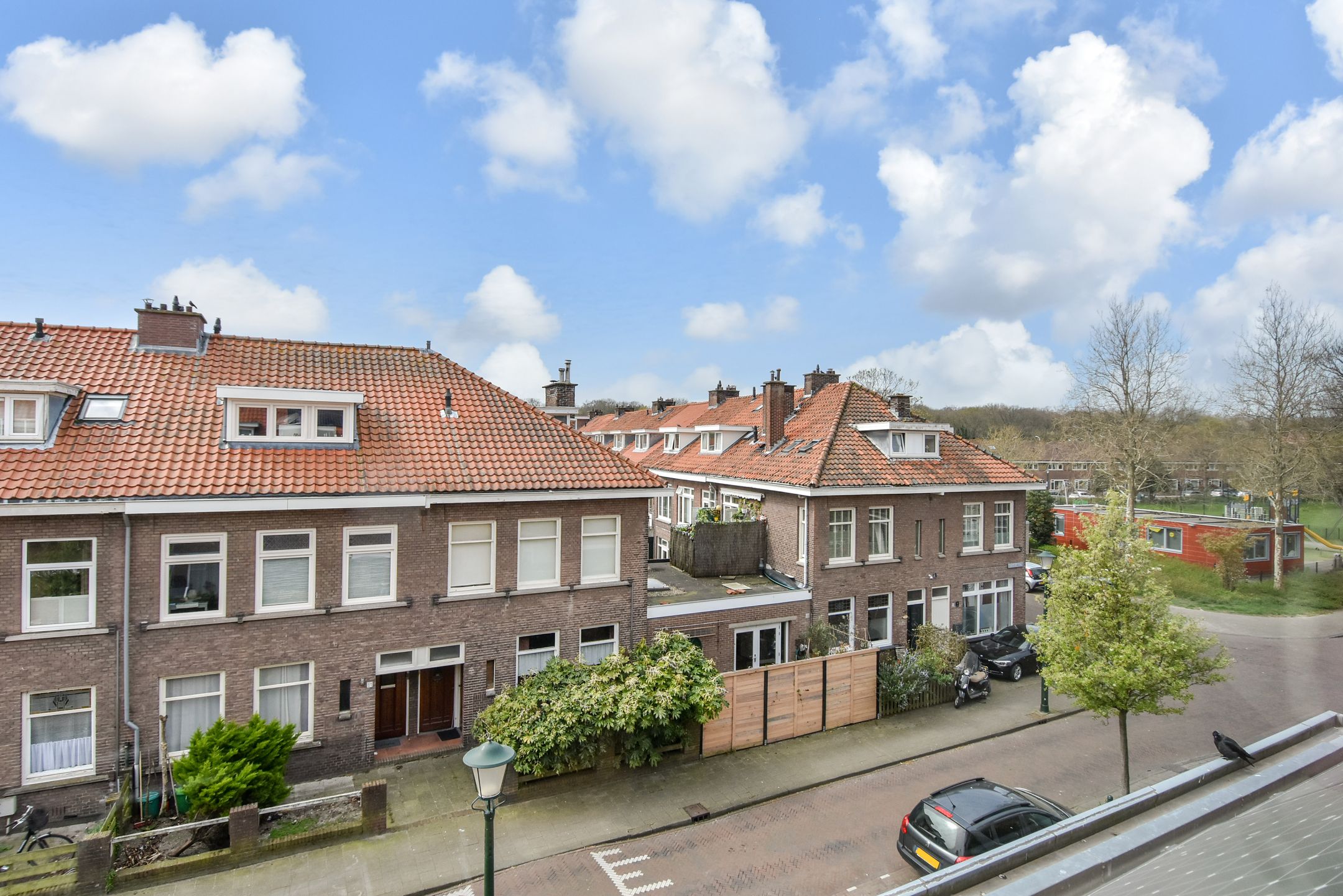 Spacious 8-room family home with flexible living options in Oud Loosduinen — 42