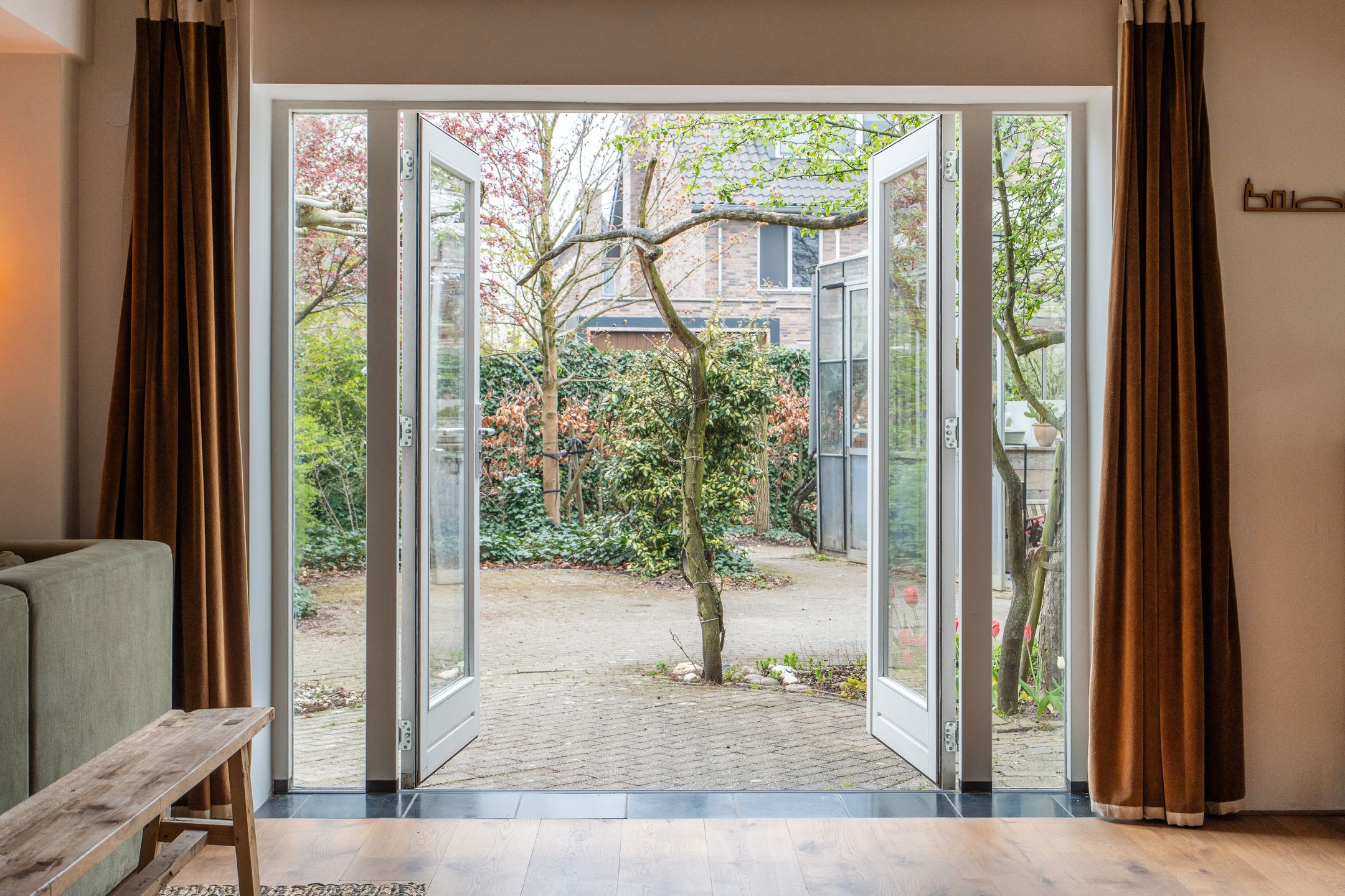 Luxuriously Renovated Semi-Detached Home with Studio and Greenhouse on Spacious 1,400m² Plot in Lent — 15