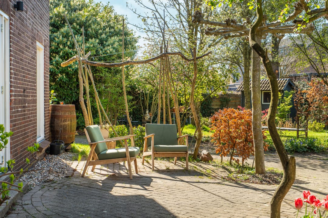 Luxuriously Renovated Semi-Detached Home with Studio and Greenhouse on Spacious 1,400m² Plot in Lent — 17