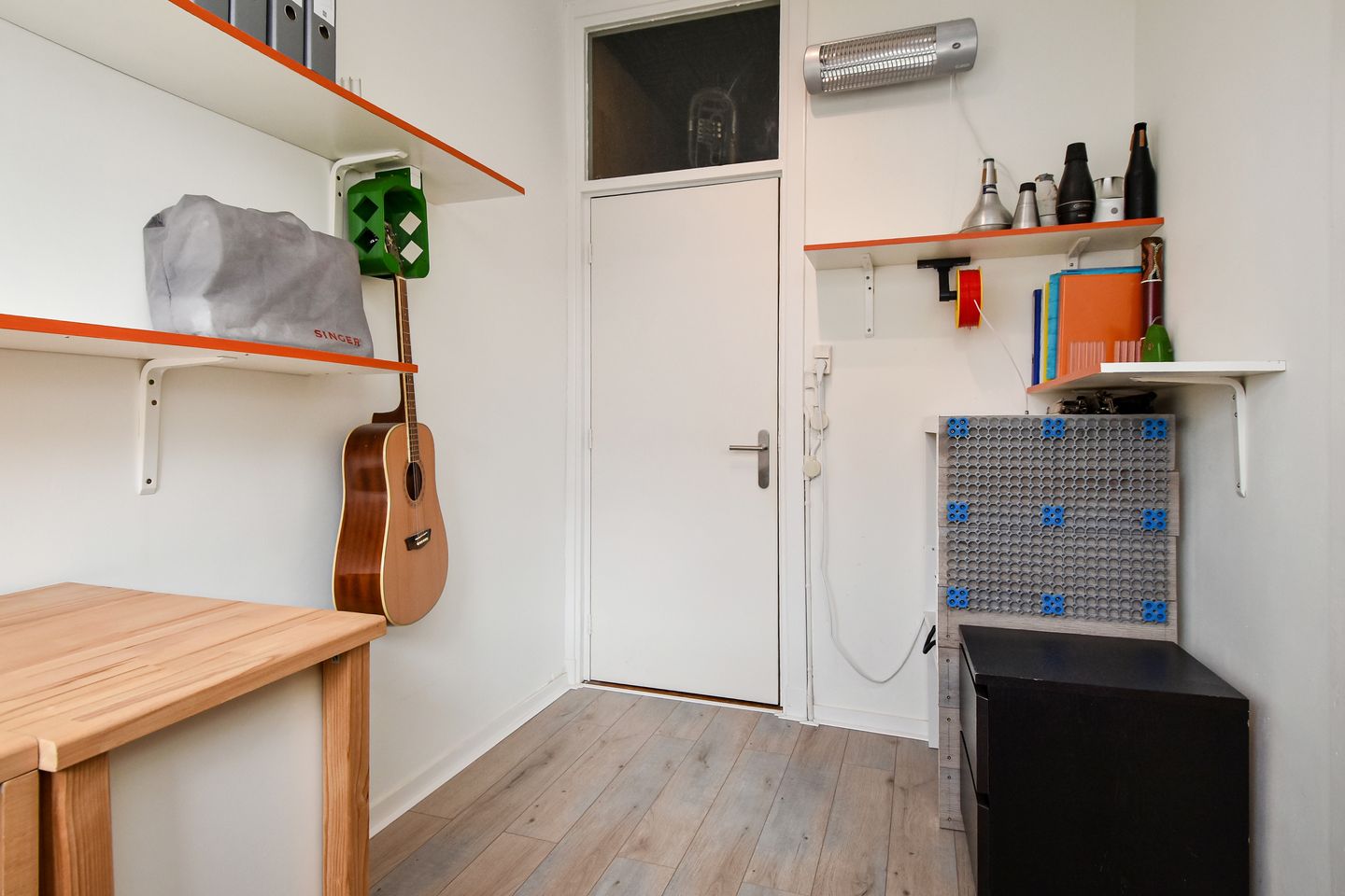 Spacious 8-room family home with flexible living options in Oud Loosduinen — 34