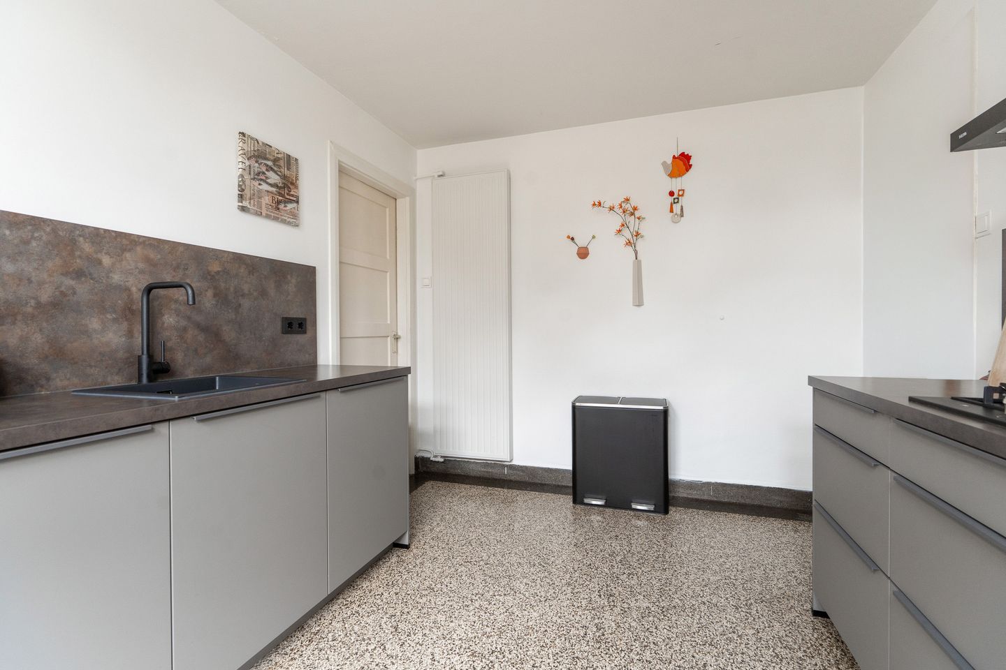 Luxuriously Renovated Semi-Detached Home with Studio and Greenhouse on Spacious 1,400m² Plot in Lent — 25