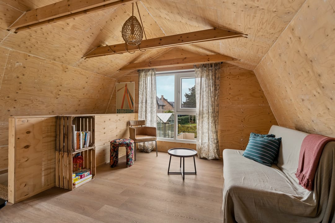 Luxuriously Renovated Semi-Detached Home with Studio and Greenhouse on Spacious 1,400m² Plot in Lent — 47