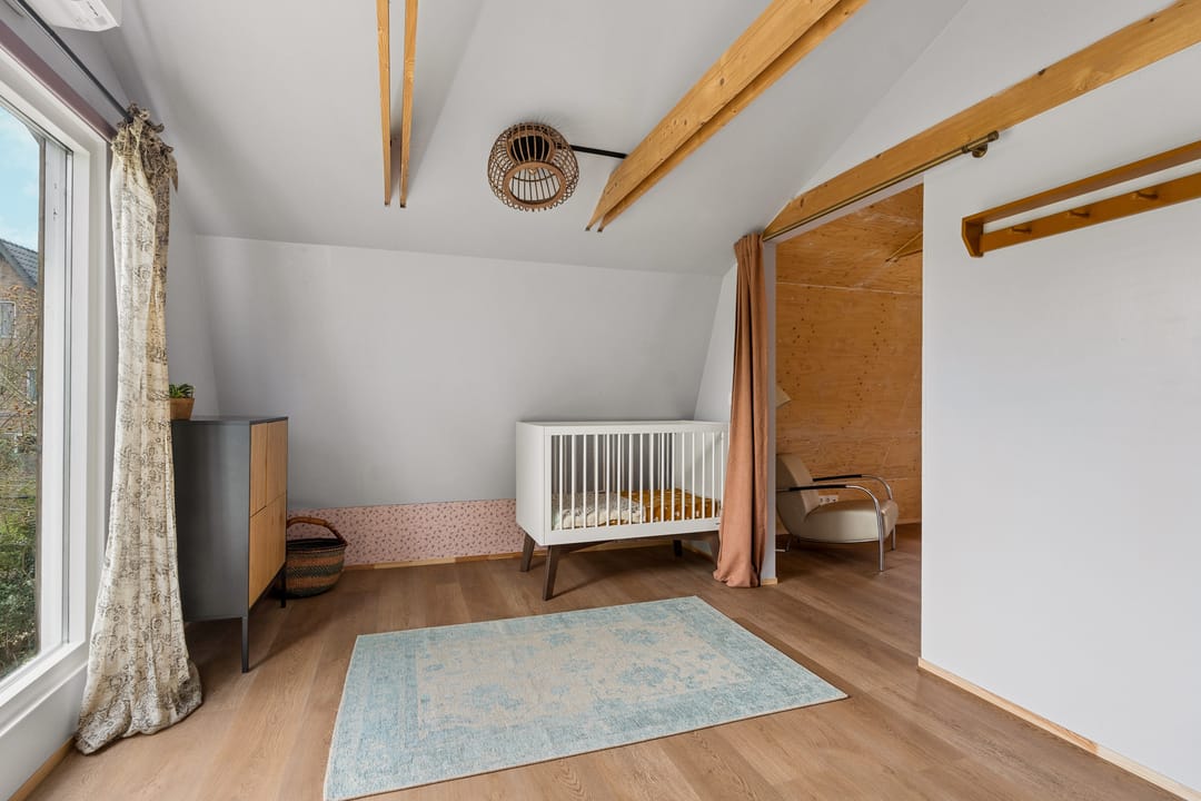 Luxuriously Renovated Semi-Detached Home with Studio and Greenhouse on Spacious 1,400m² Plot in Lent — 53