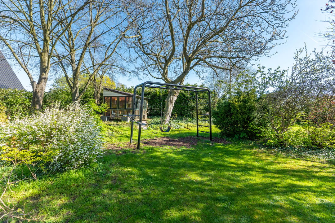 Luxuriously Renovated Semi-Detached Home with Studio and Greenhouse on Spacious 1,400m² Plot in Lent — 61
