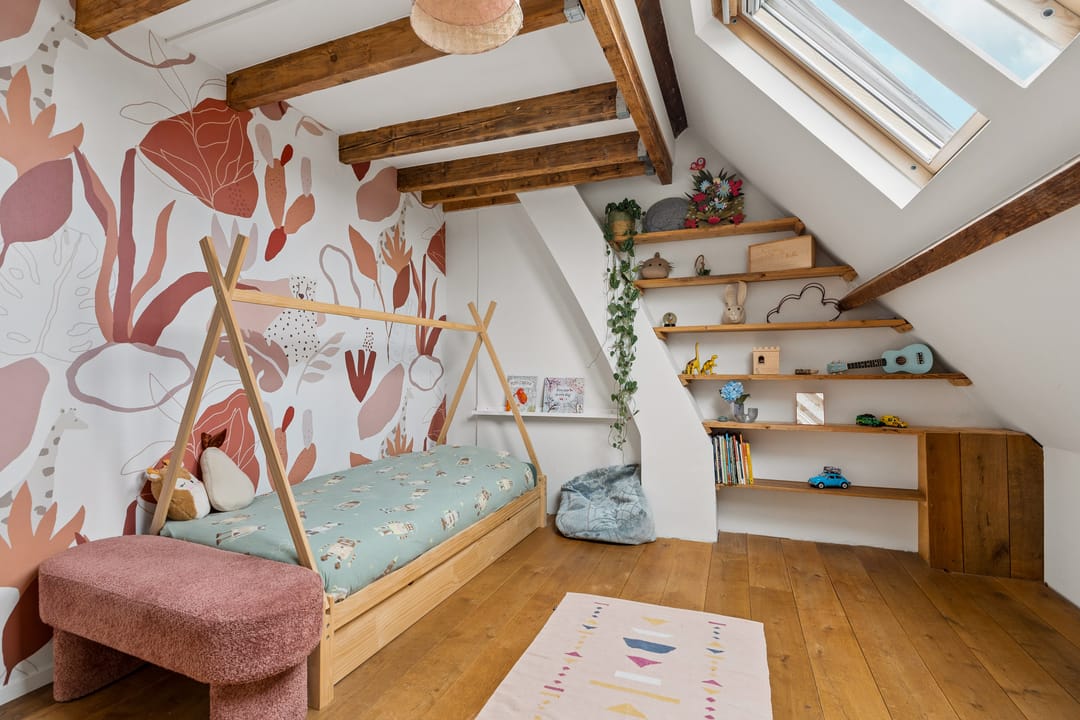Luxuriously Renovated Semi-Detached Home with Studio and Greenhouse on Spacious 1,400m² Plot in Lent — 31
