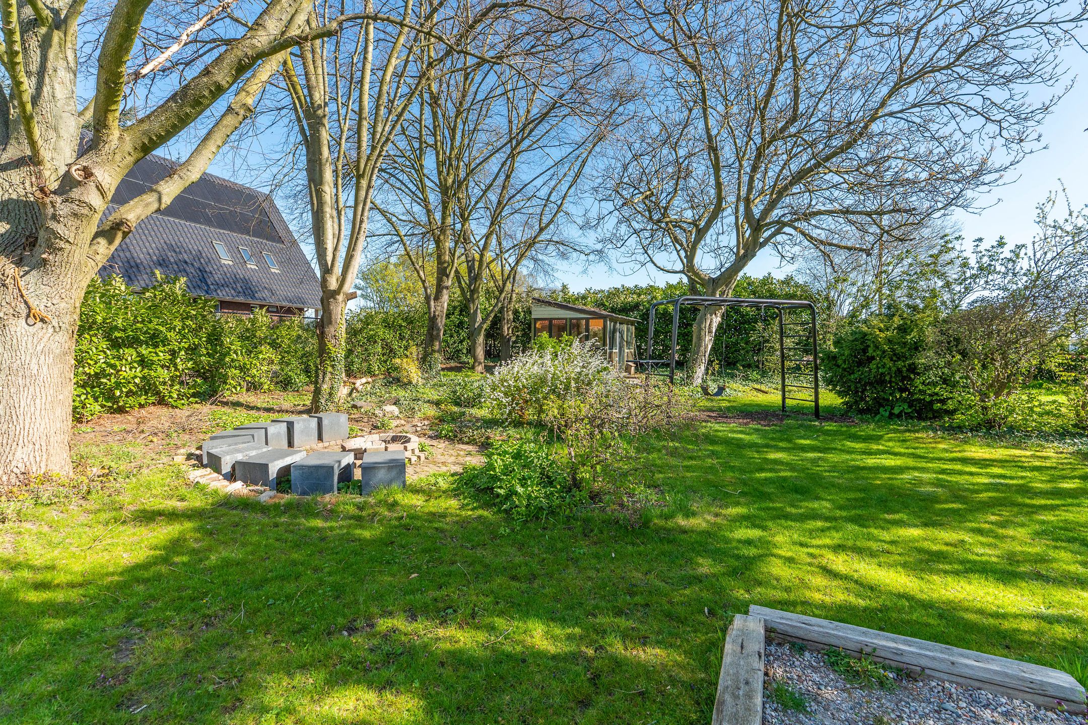Luxuriously Renovated Semi-Detached Home with Studio and Greenhouse on Spacious 1,400m² Plot in Lent — 60