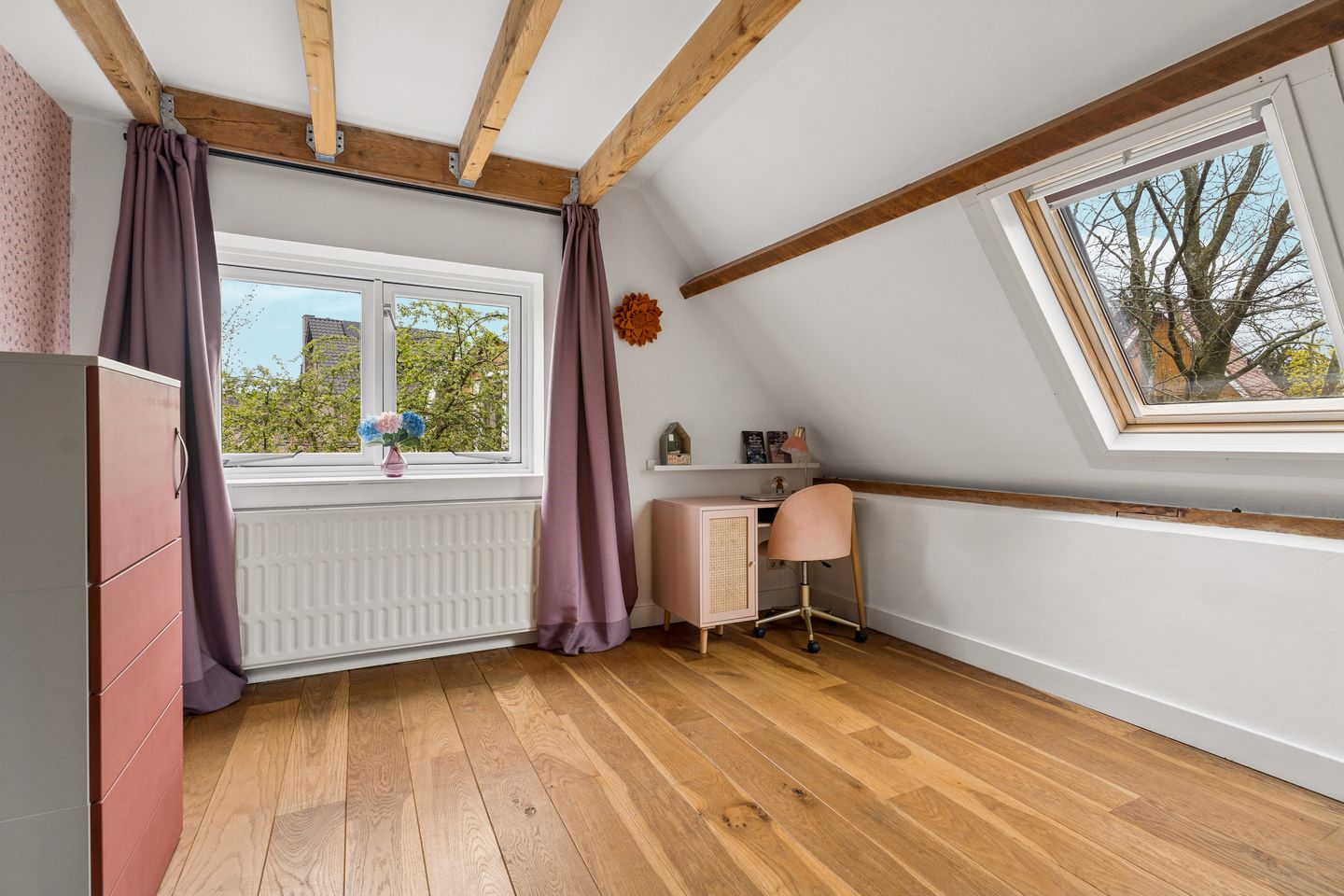 Luxuriously Renovated Semi-Detached Home with Studio and Greenhouse on Spacious 1,400m² Plot in Lent — 29