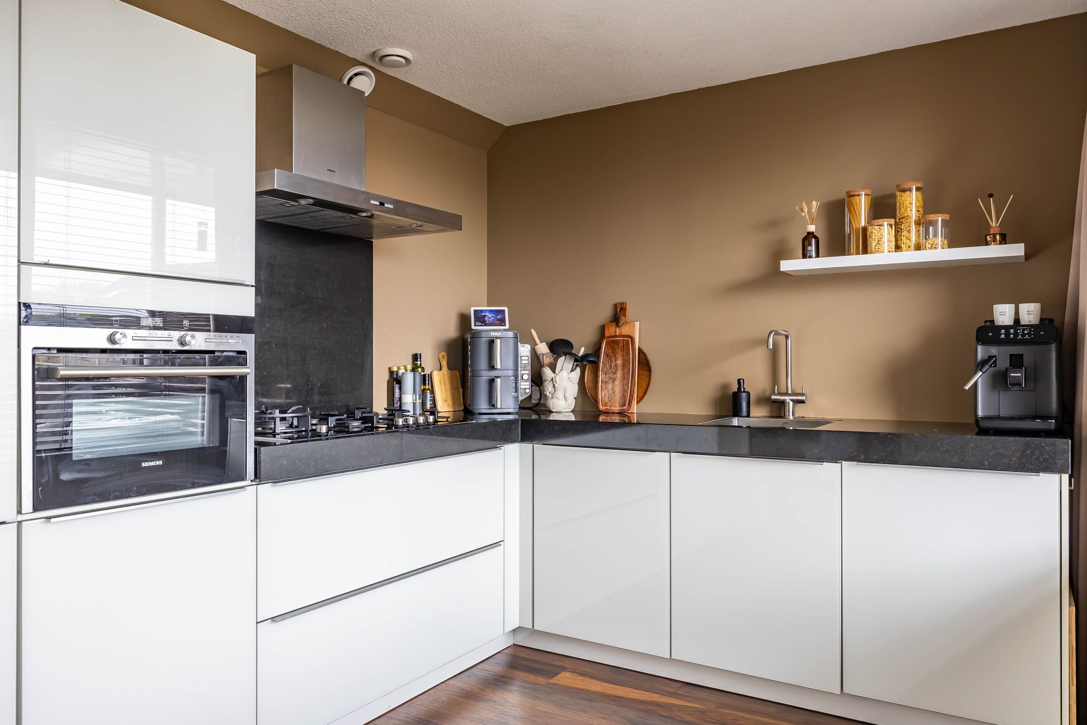 Photo 21 of S.O.J. Palmelaan 140