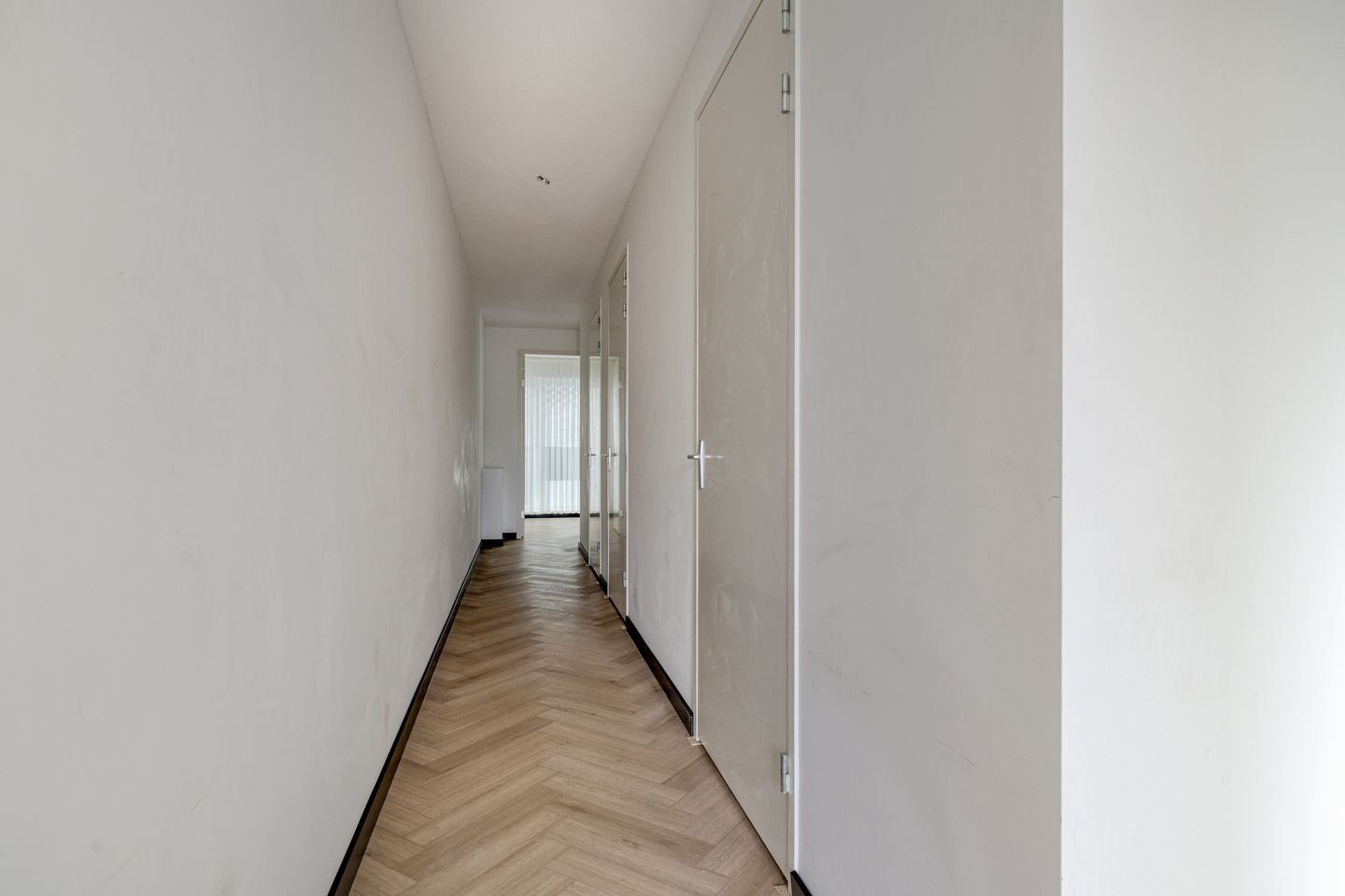 Modern Corner Apartment with Balcony at Osdorpplein — 14