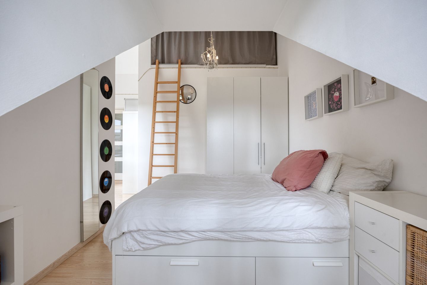 Foto 25 van Brabis 23