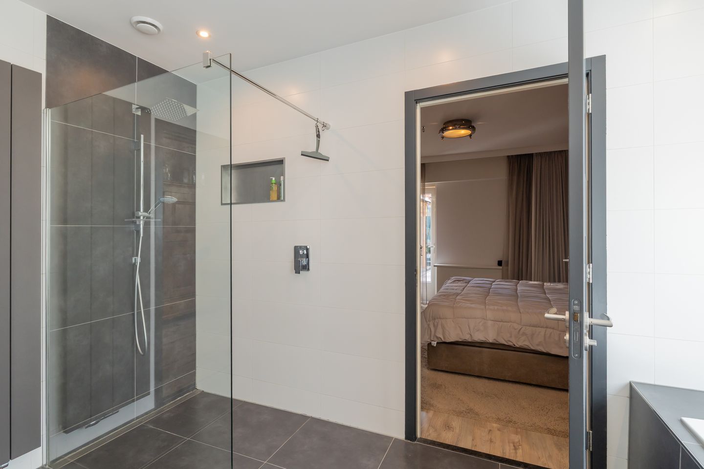 Foto 29 van Westerdreef 47