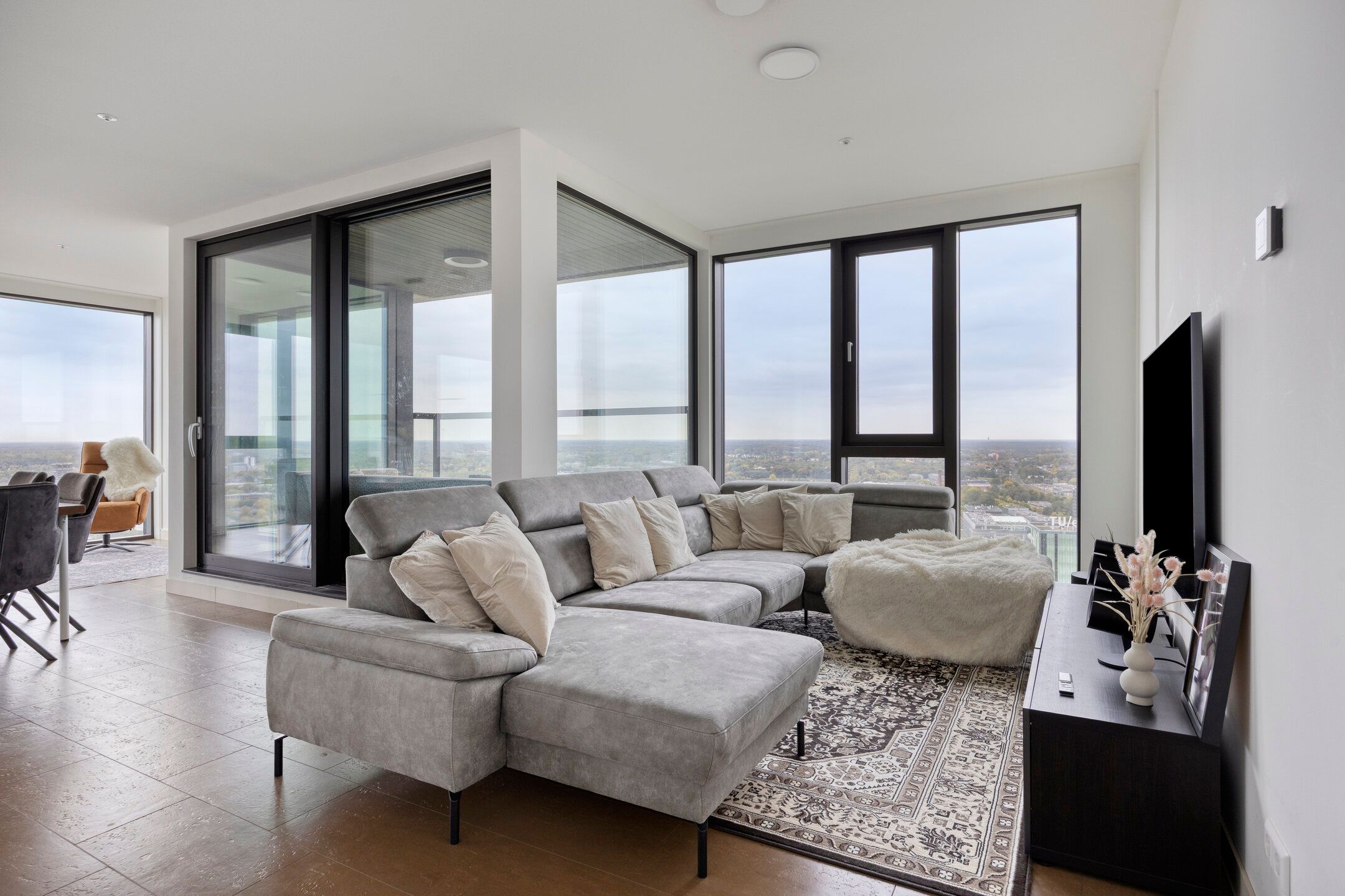 Foto 9 van Vincent van den Heuvellaan 423