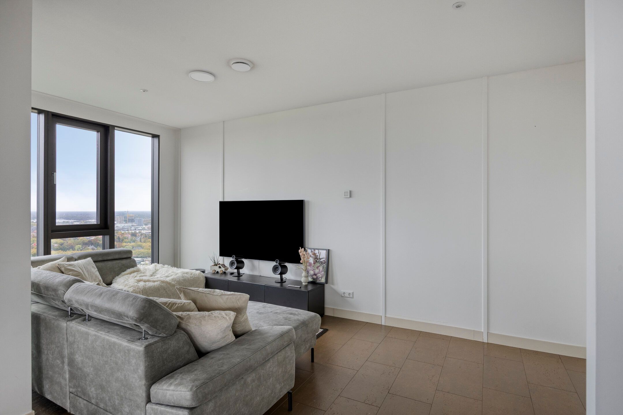 Foto 12 van Vincent van den Heuvellaan 423