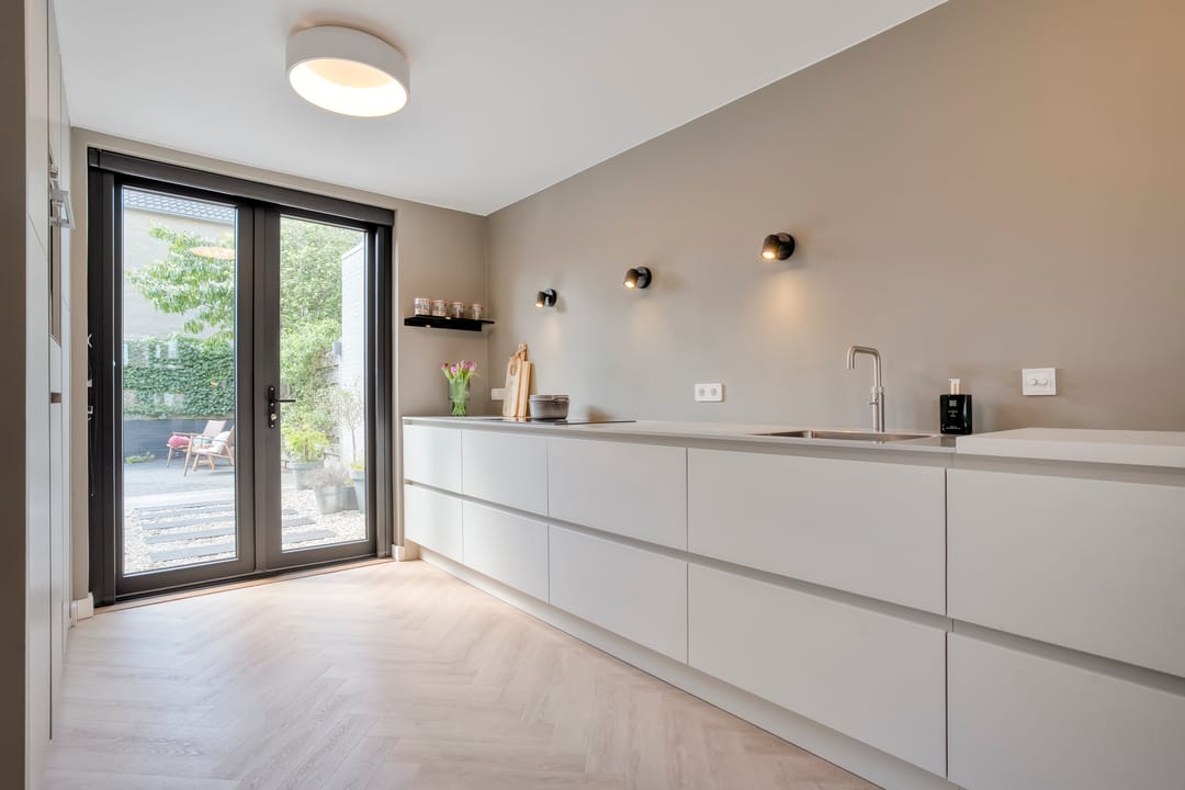 Foto 17 van Van der Graaffmarke 12