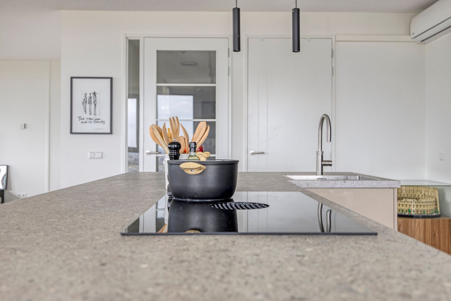 Foto 19 van Vincent van den Heuvellaan 423