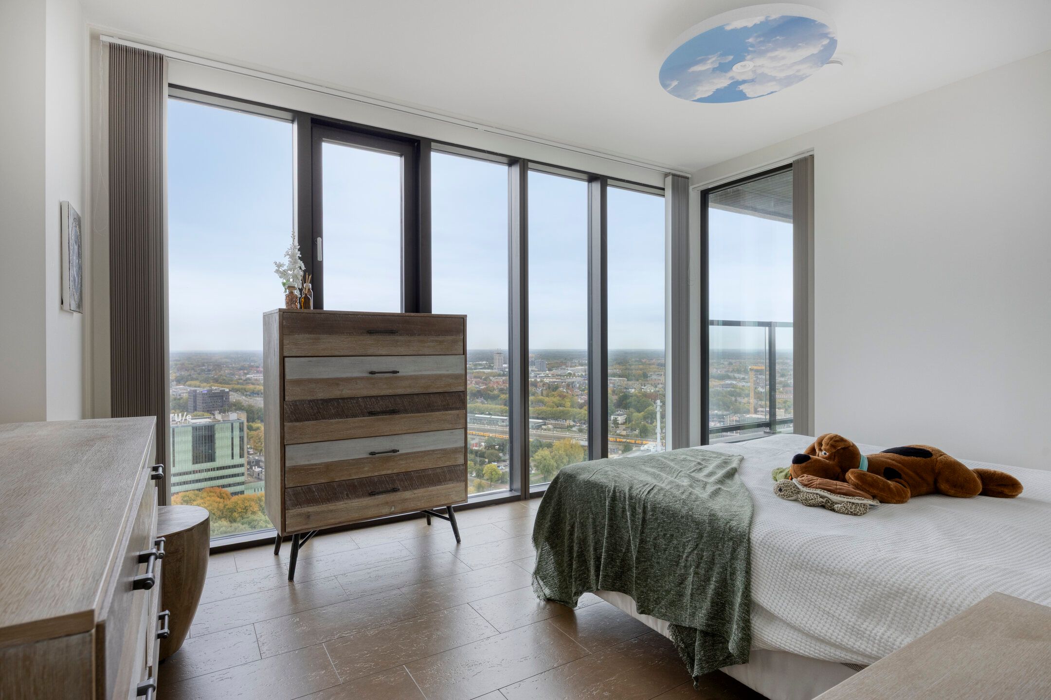 Foto 30 van Vincent van den Heuvellaan 423