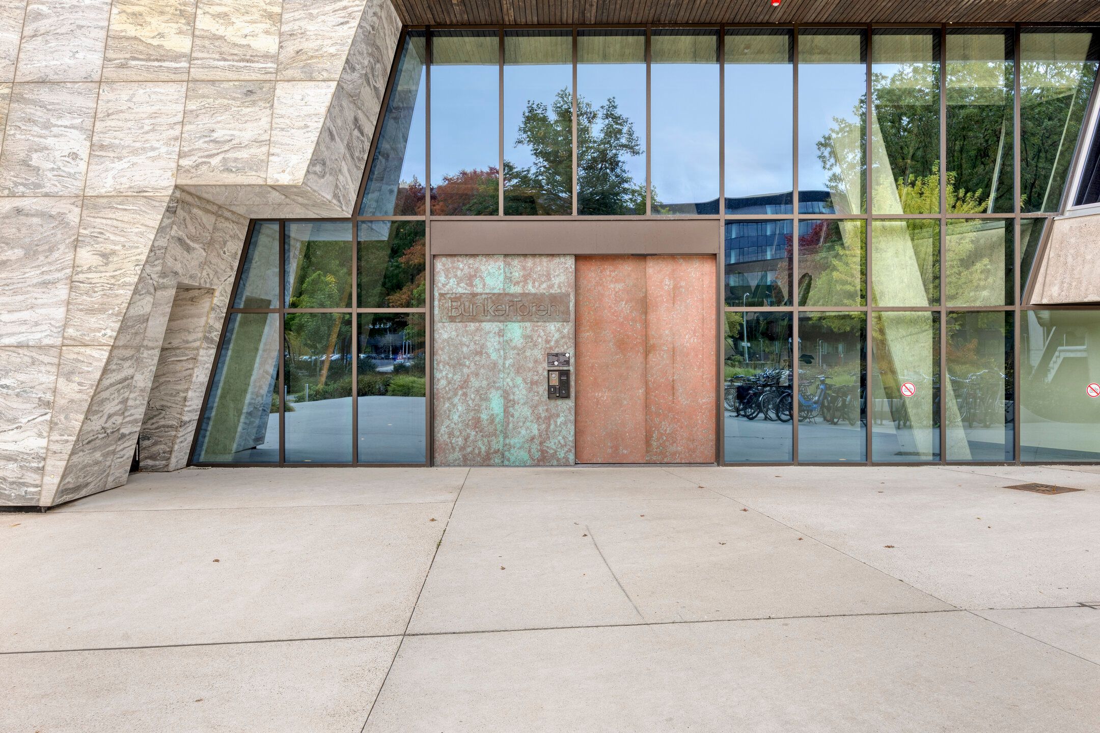 Foto 45 van Vincent van den Heuvellaan 423