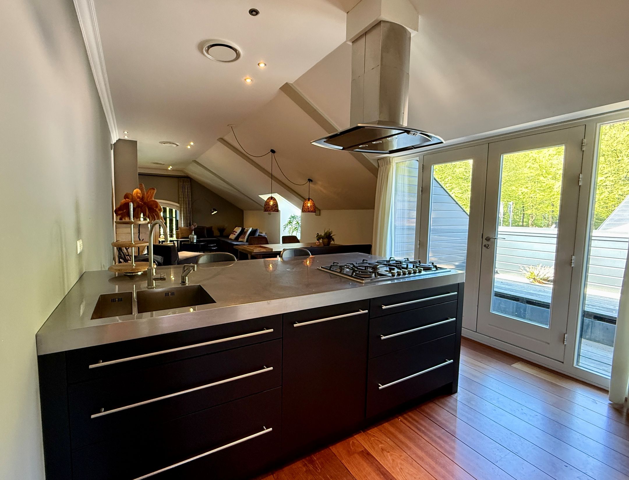 Photo 6 of Valkenburglaan 1