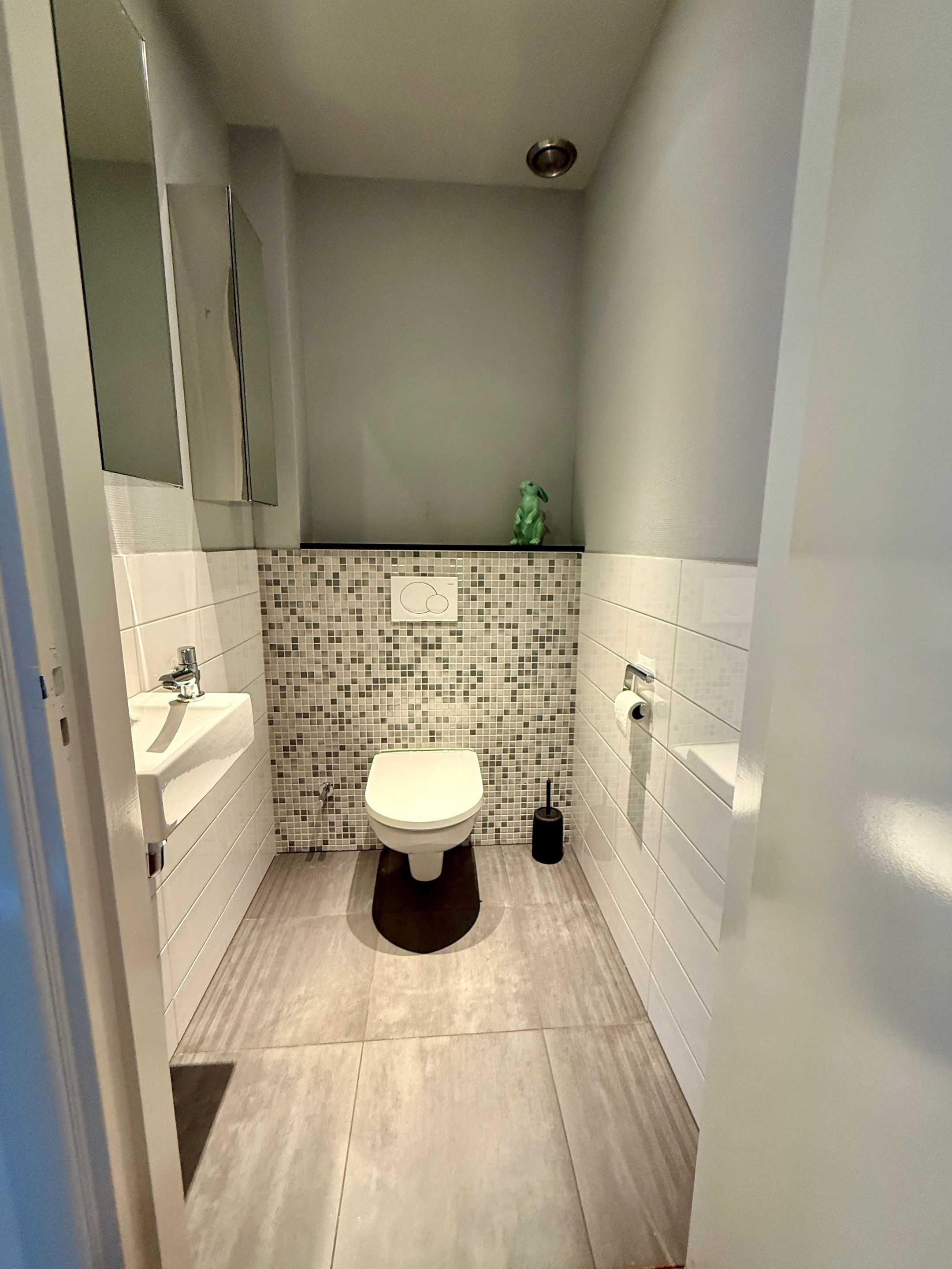 Photo 18 of Valkenburglaan 1