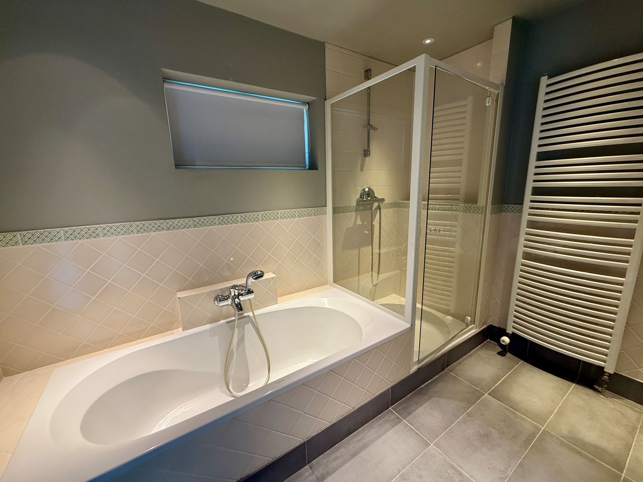 Photo 15 of Valkenburglaan 1