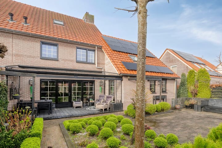 Twee-onder-één-kap te koop: Groene Specht 9, Zeewolde