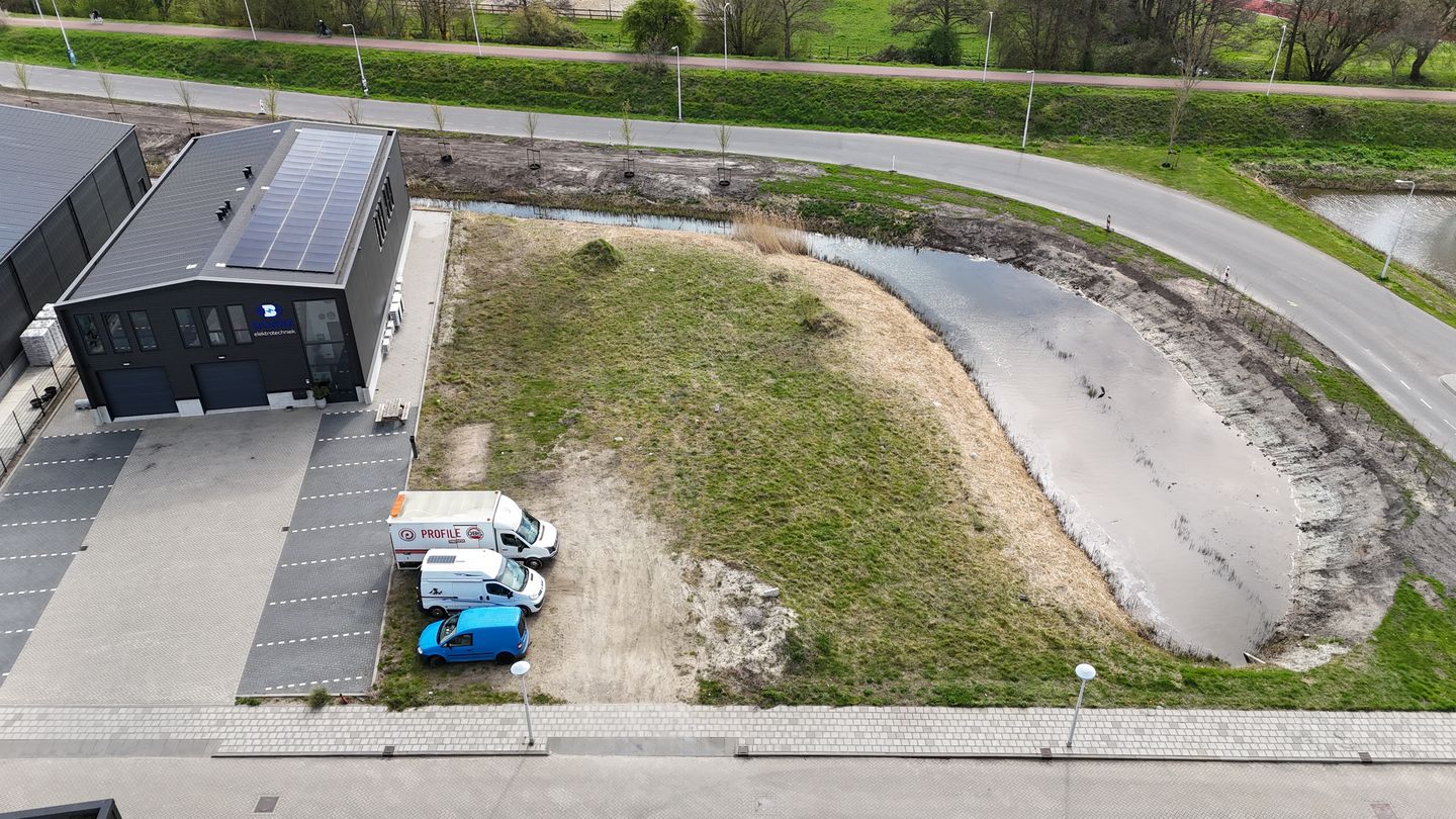 Bekijk foto 4 van Burgemeester Hoffscholteweg 2