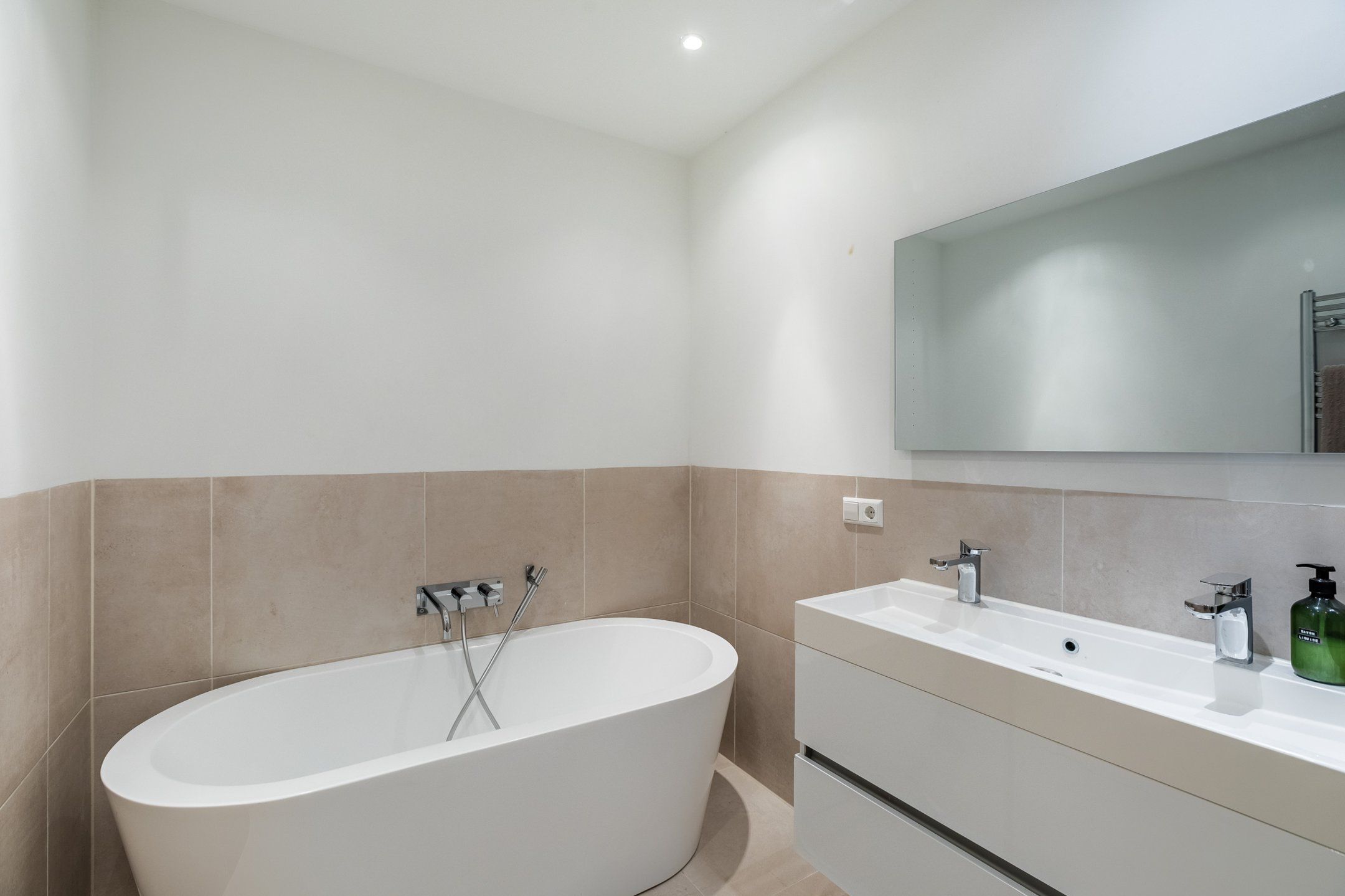 Photo 15 of Bartholomeus Diazstraat 10-H