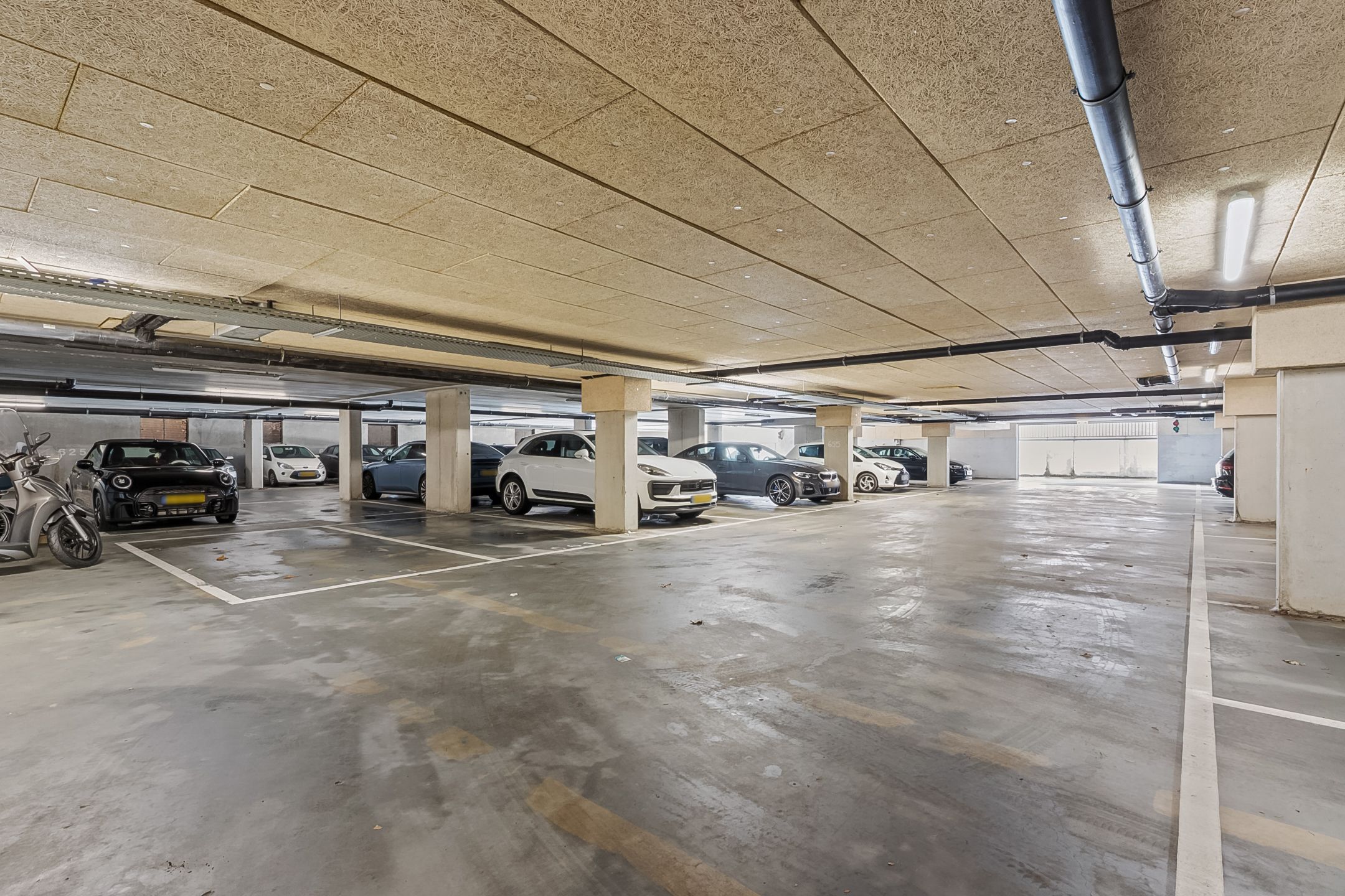 Foto 24 van Beneluxlaan 657