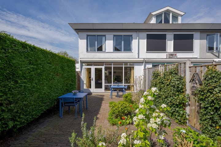 Foto 4 van Dr. Martinus van der Stoelstraat 49