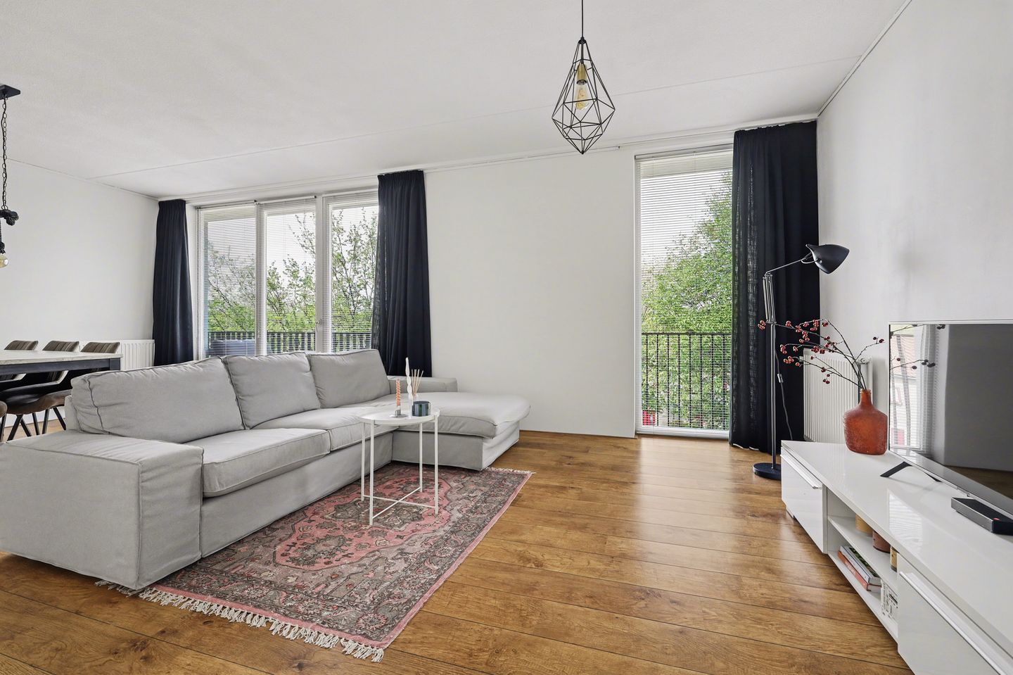 Photo 4 of Beneluxlaan 72-09