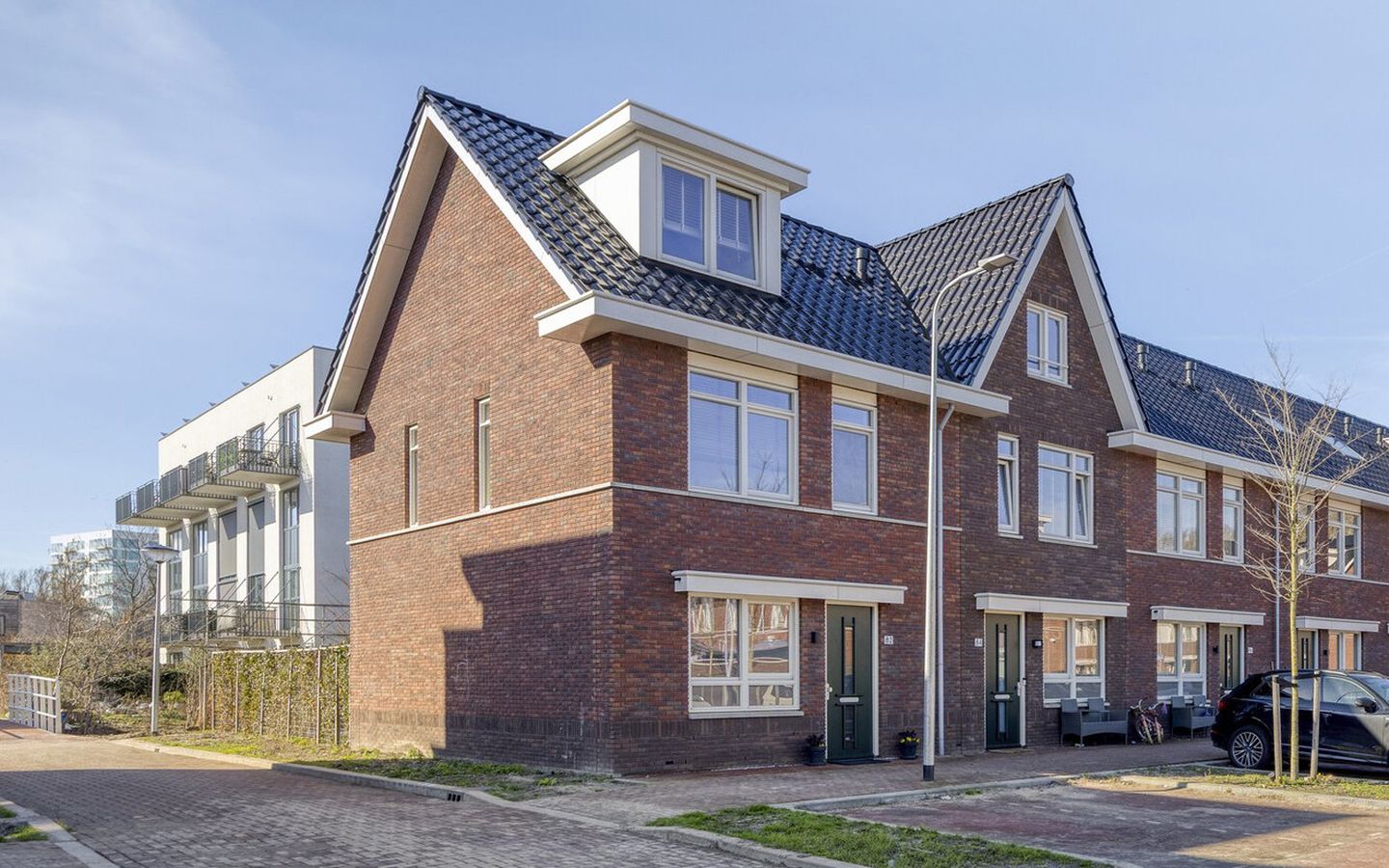 Foto 1 van Edgar du Perronstraat 82