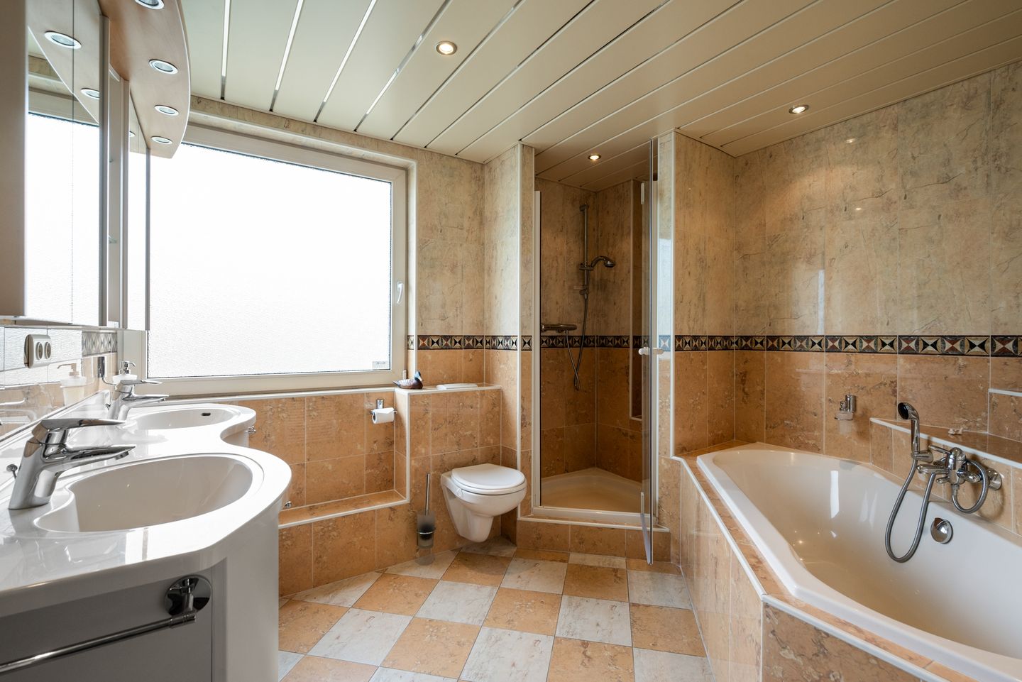 Foto 29 van Dokter Van Haeringenplantsoen 21