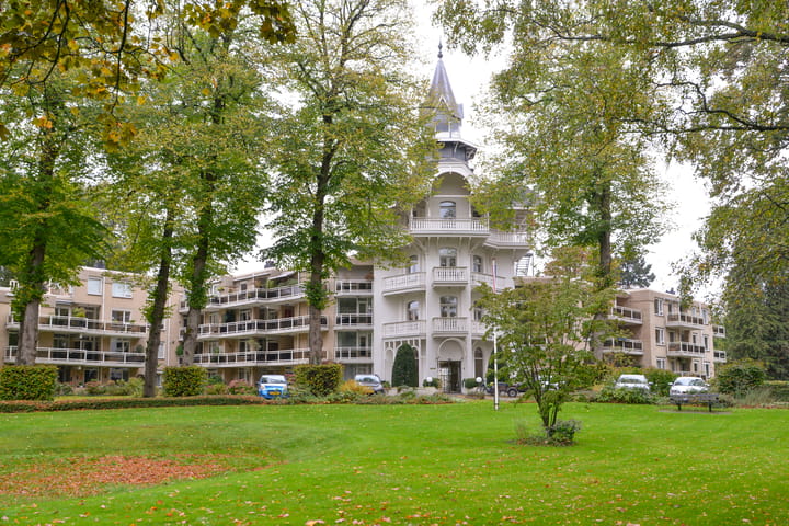 Foto 2 van Julianalaan 4-0216