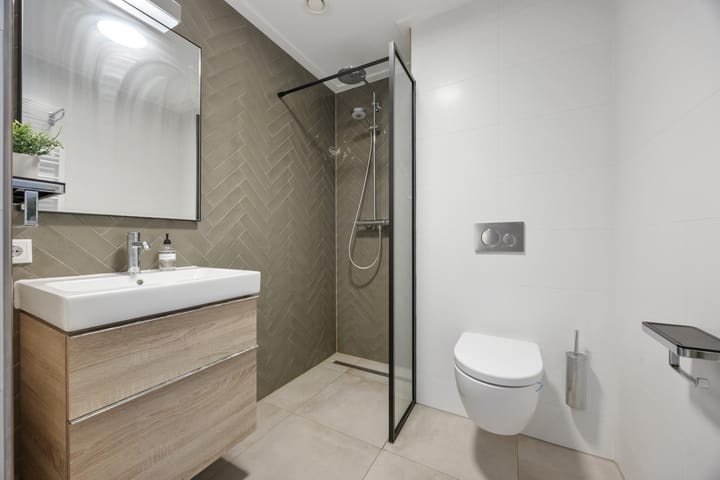 Photo 3 of Patersstraat 1-10