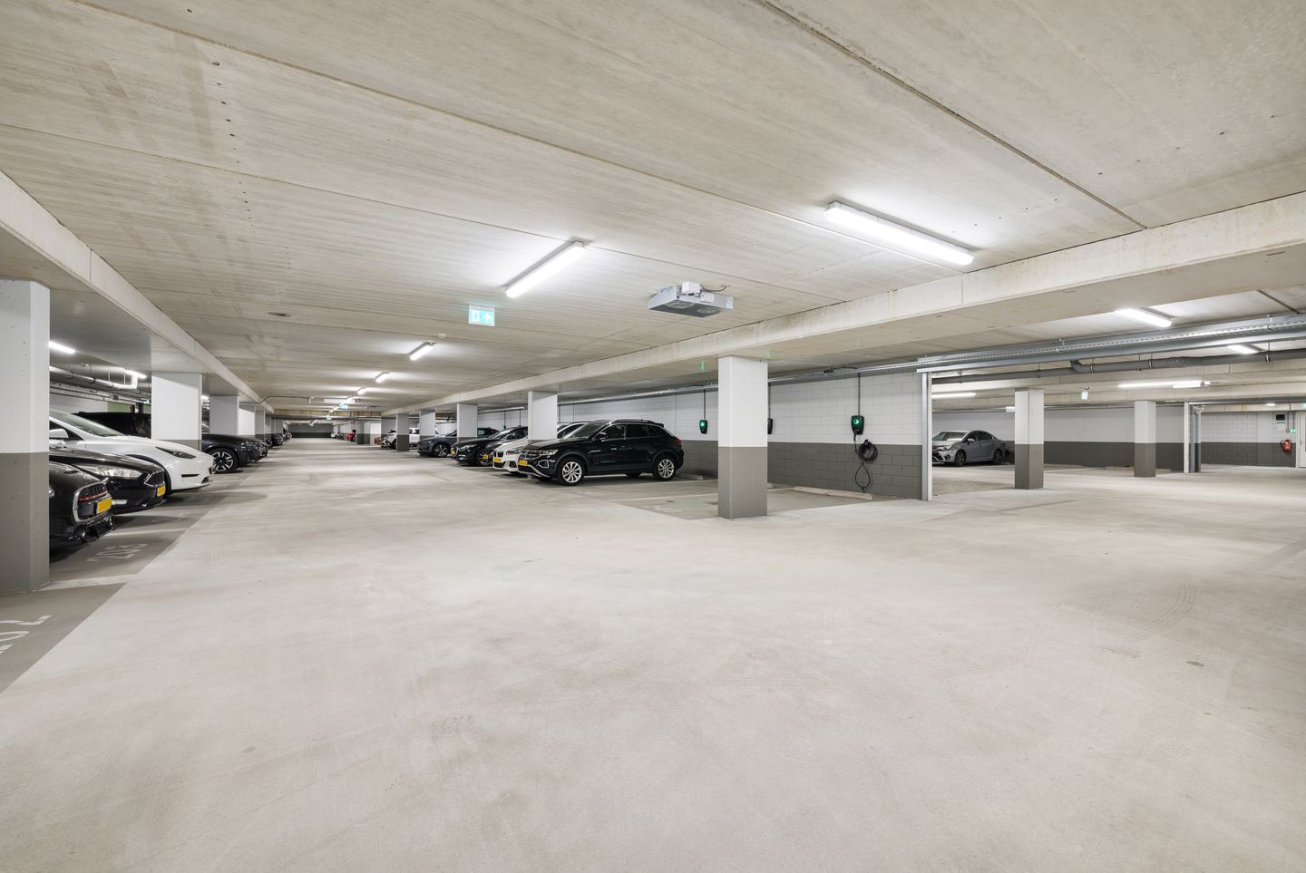 Energy-efficient 3-room apartment with parking space in Utrecht — 35