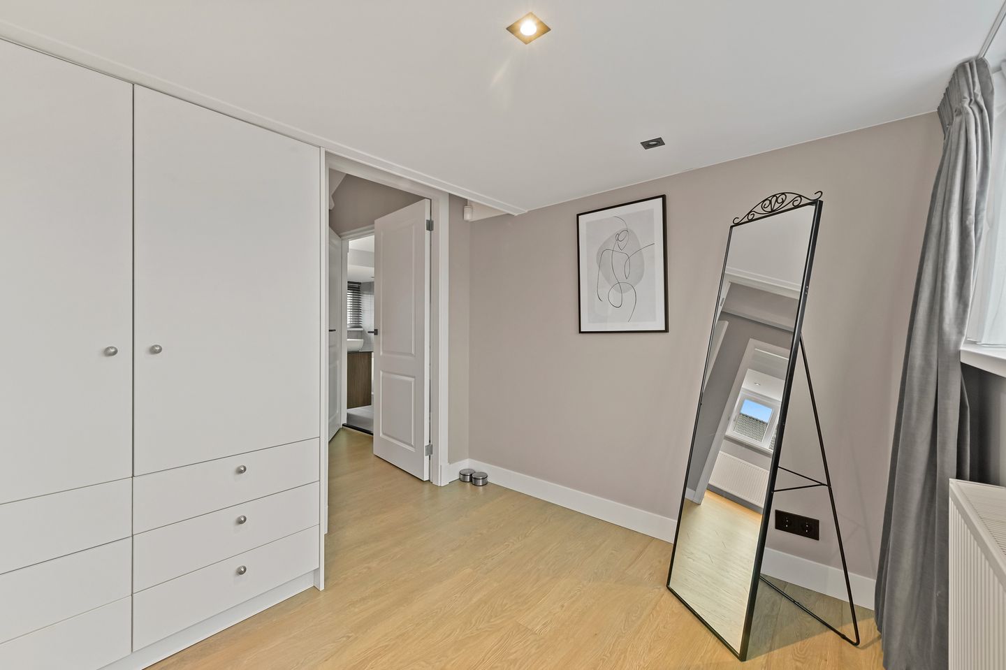 Photo 44 of De Graeffstraat 11-A