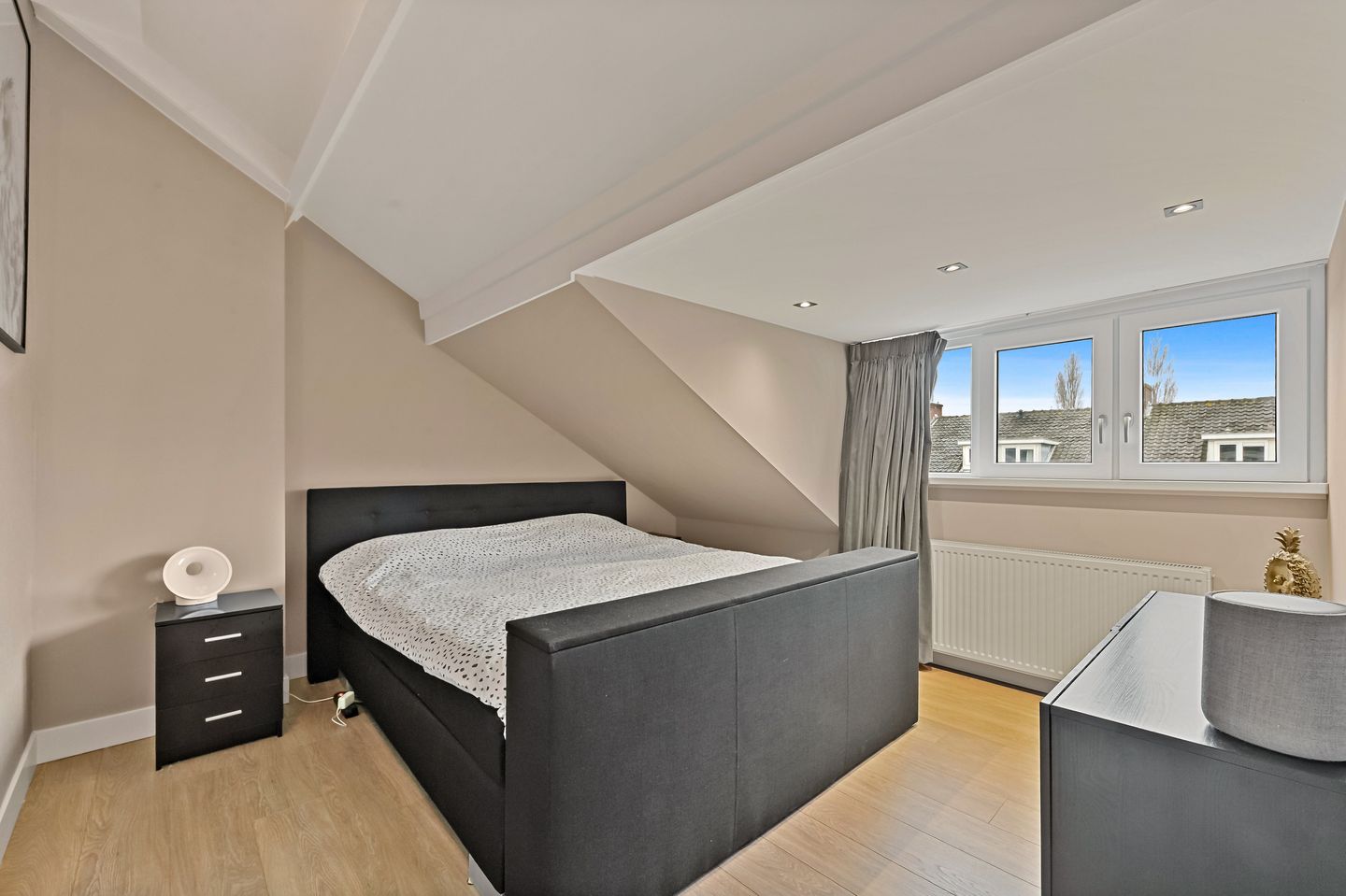 Photo 34 of De Graeffstraat 11-A