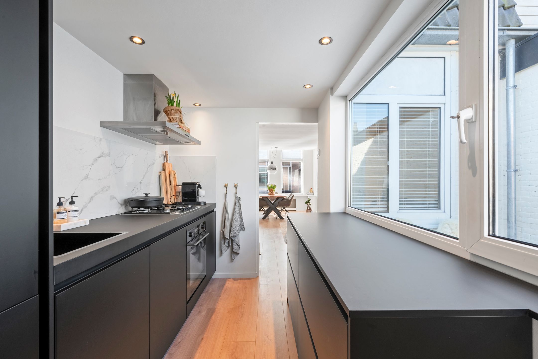 Foto 15 van De Ruijterstraat 27