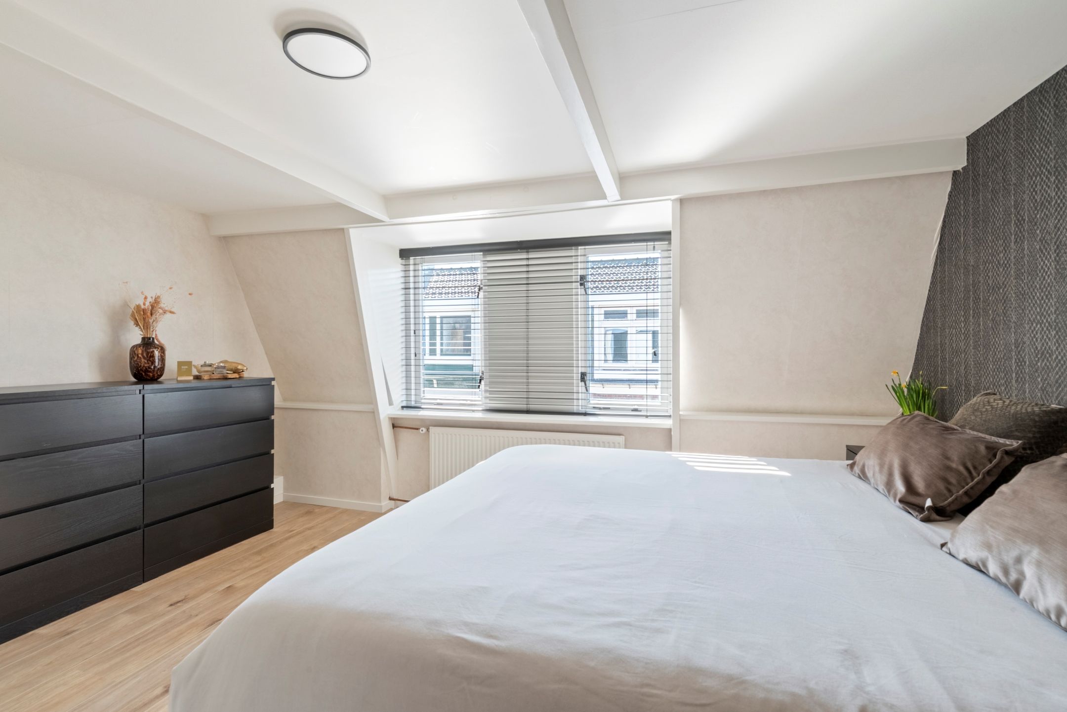 Foto 30 van De Ruijterstraat 27